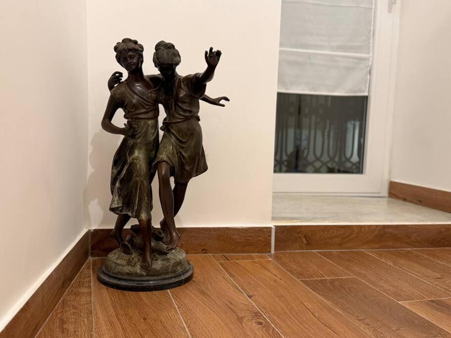 Domus Miraculi: Casa Storica Nel Cuore Di Apartment Naples