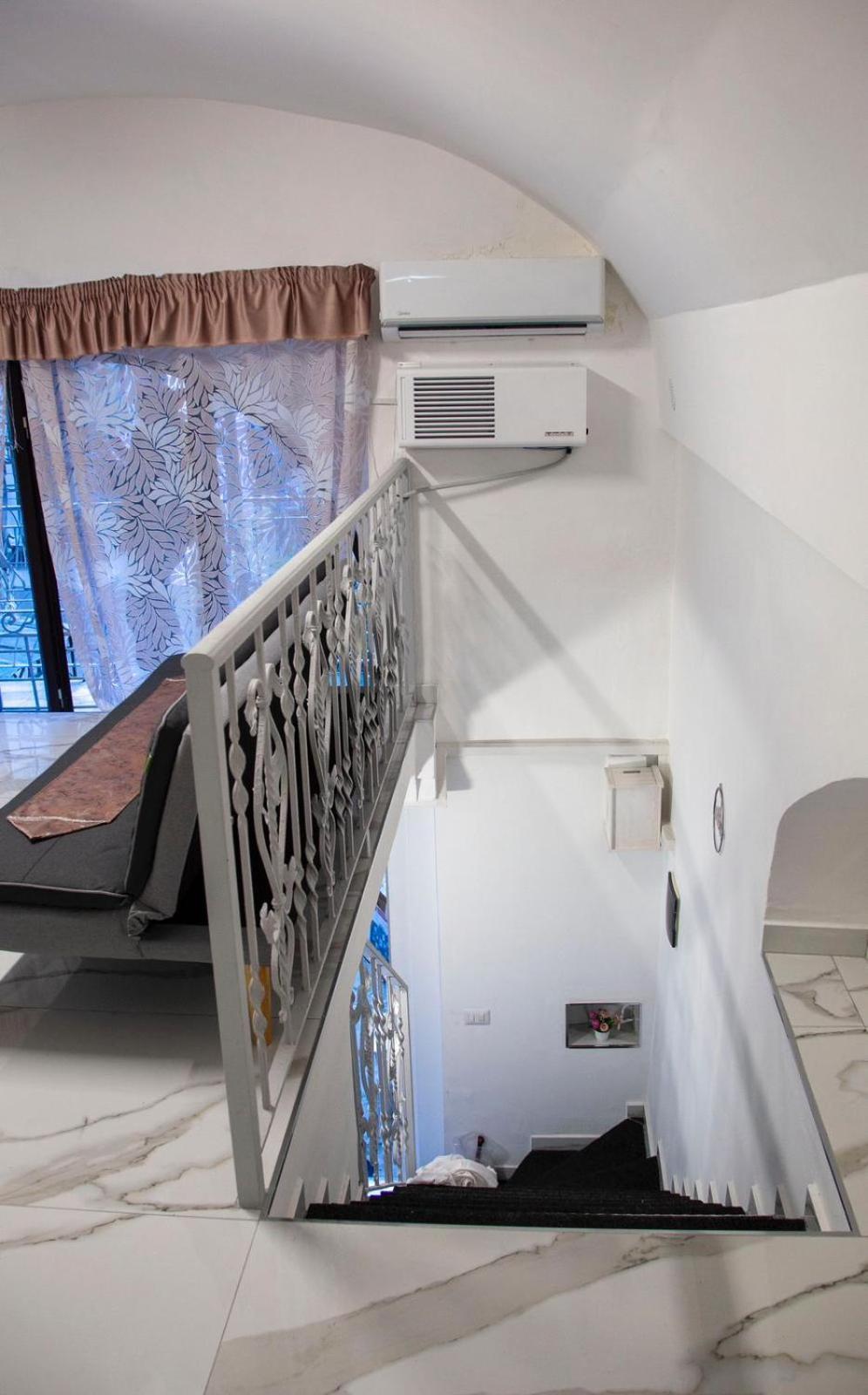 Tiluri Apartment Naples