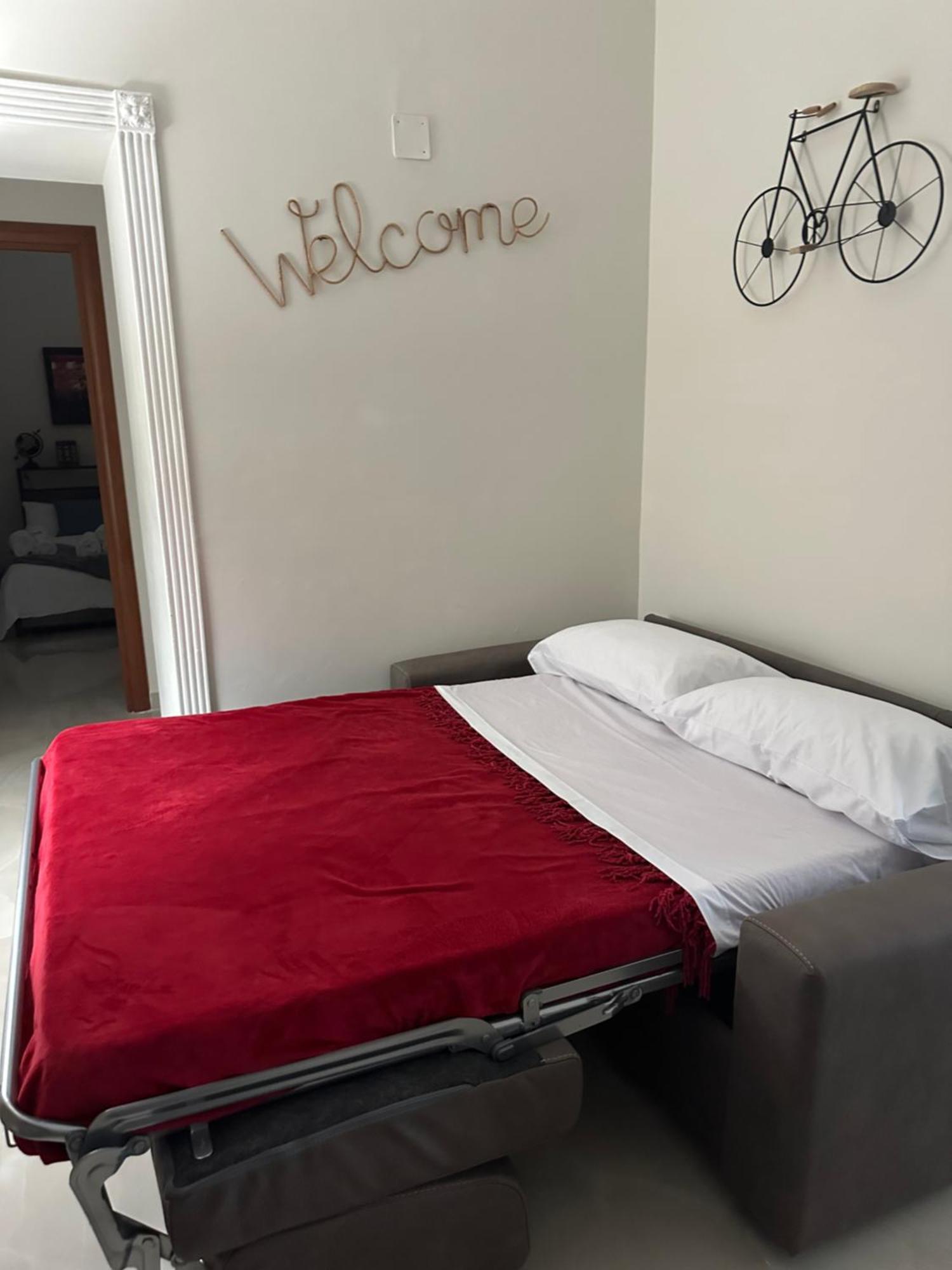Miracles On 32th Street Apartment