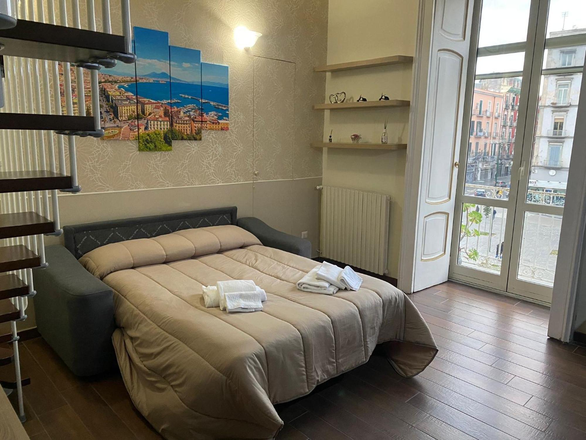 Apartment Holiday Station Naples