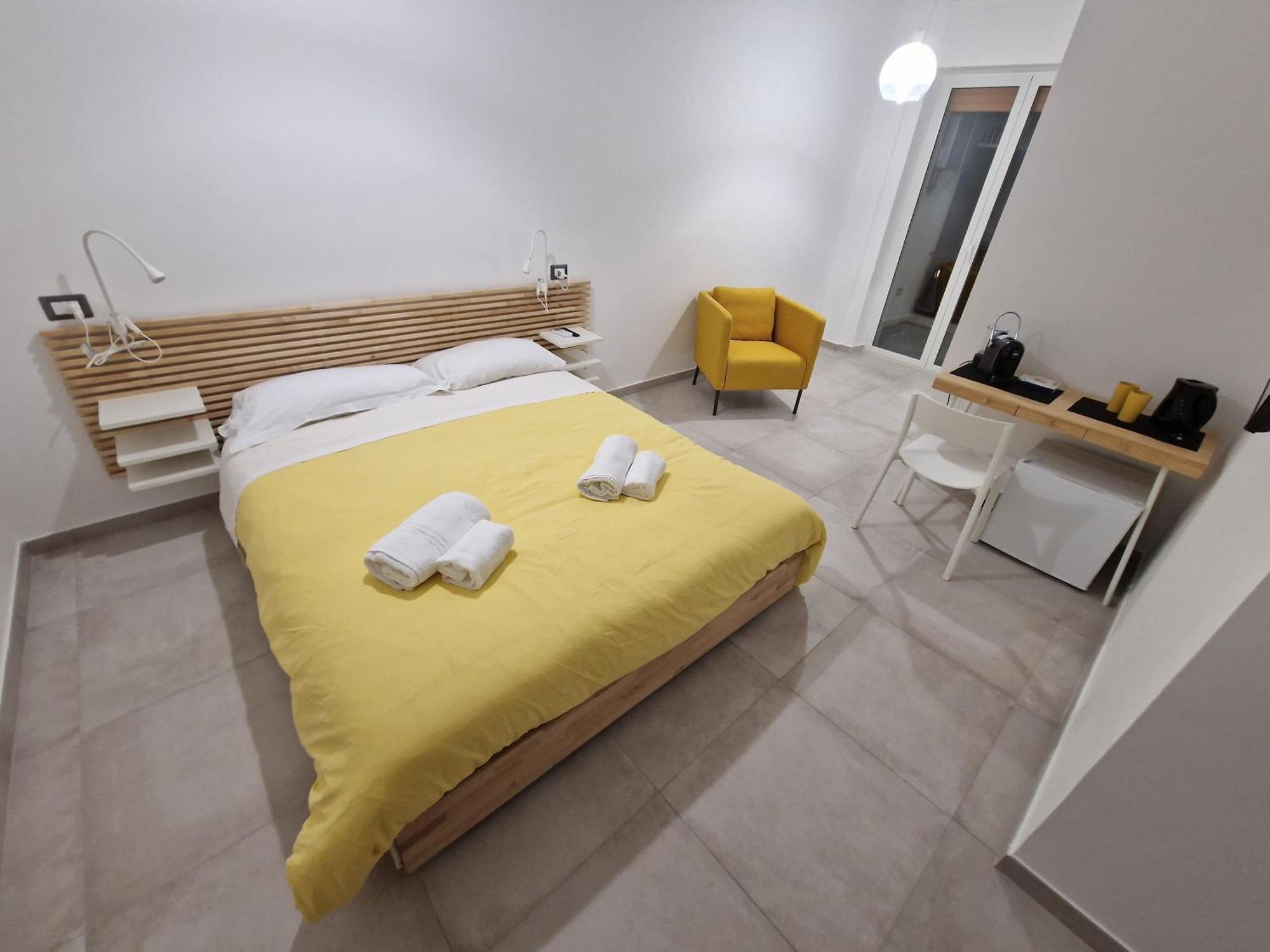 Neapolitan Skyscraper Guest house Naples