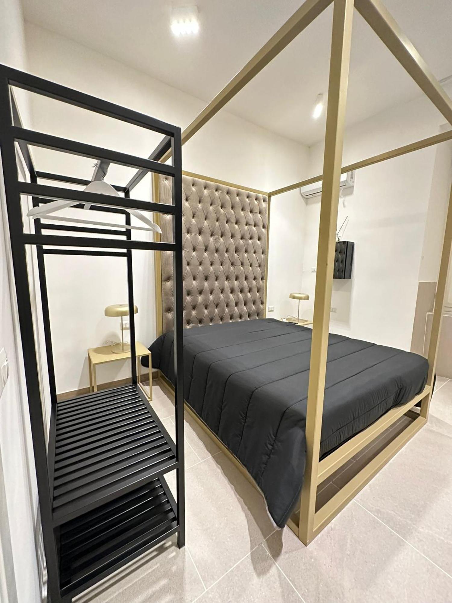 Le Di Giusy Nazionale 24 Guest house Naples