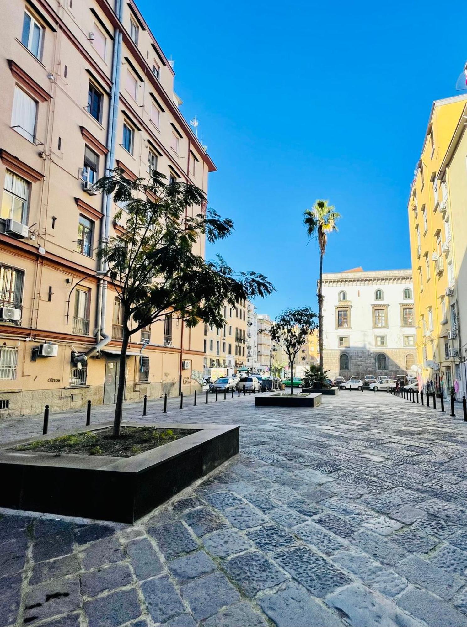 Scugnizzi * Naples
