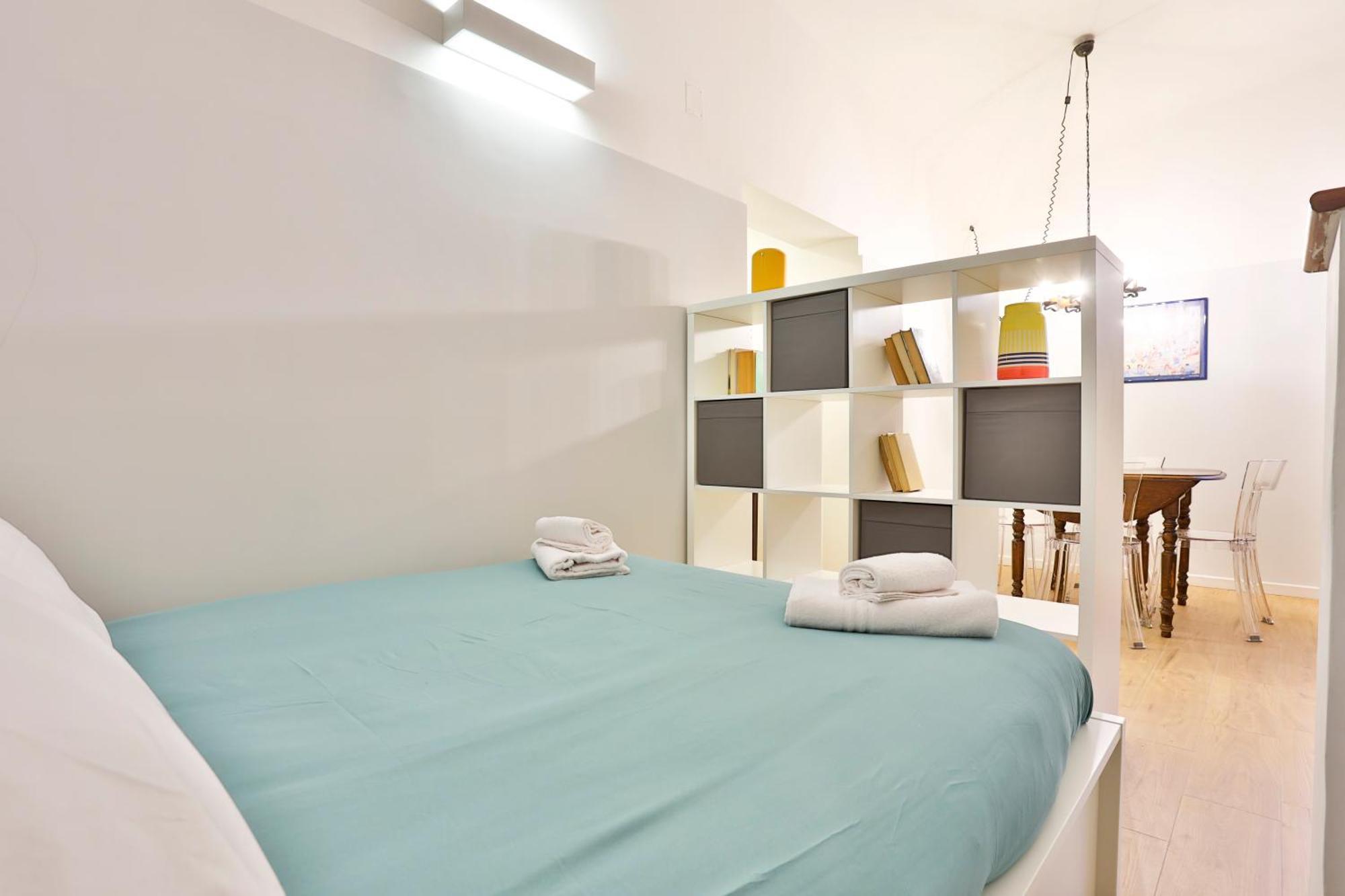 Apartment Urban Living In Chiaia - Close To Grenoble *