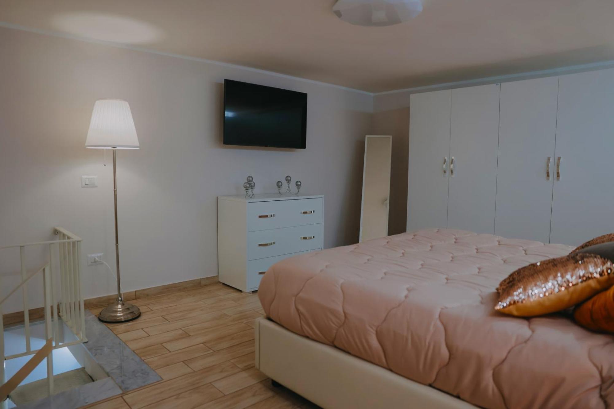 L'ospite Napoletano Apartment
