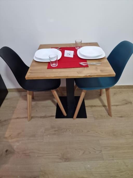 Tribunali Flat