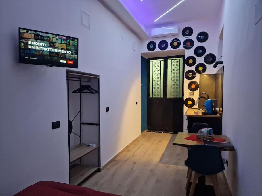 Apartment Tribunali Flat