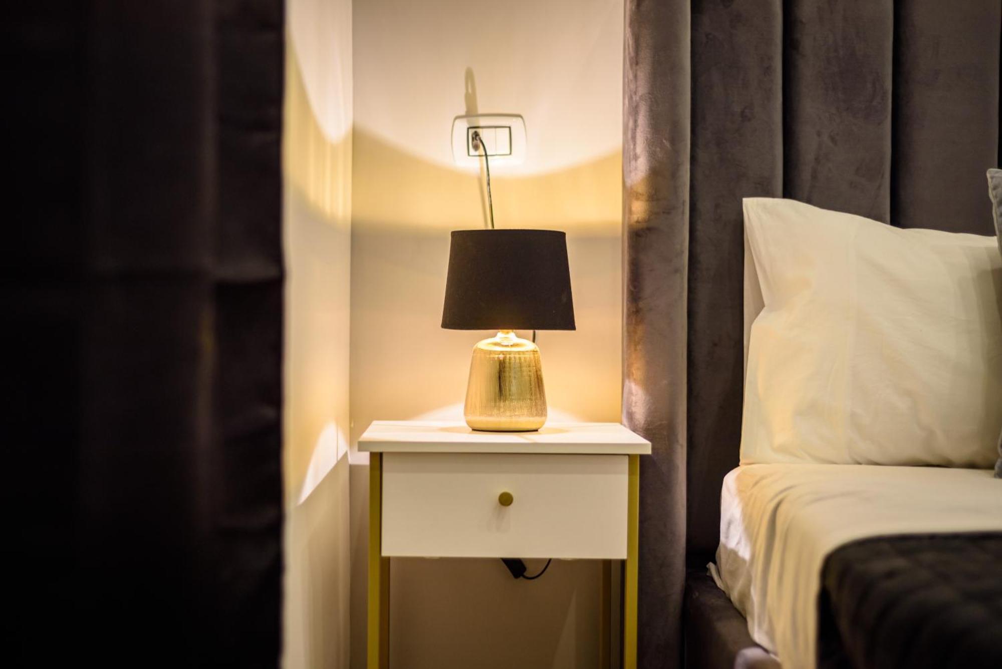 Luxury In Apartment *