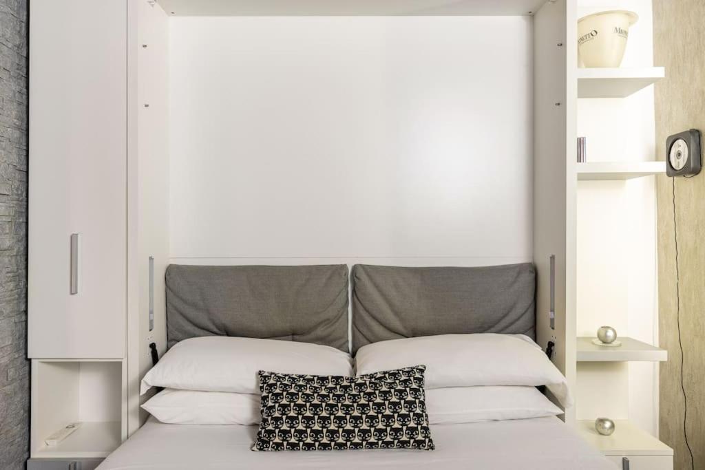 Art Centro Apartment Naples