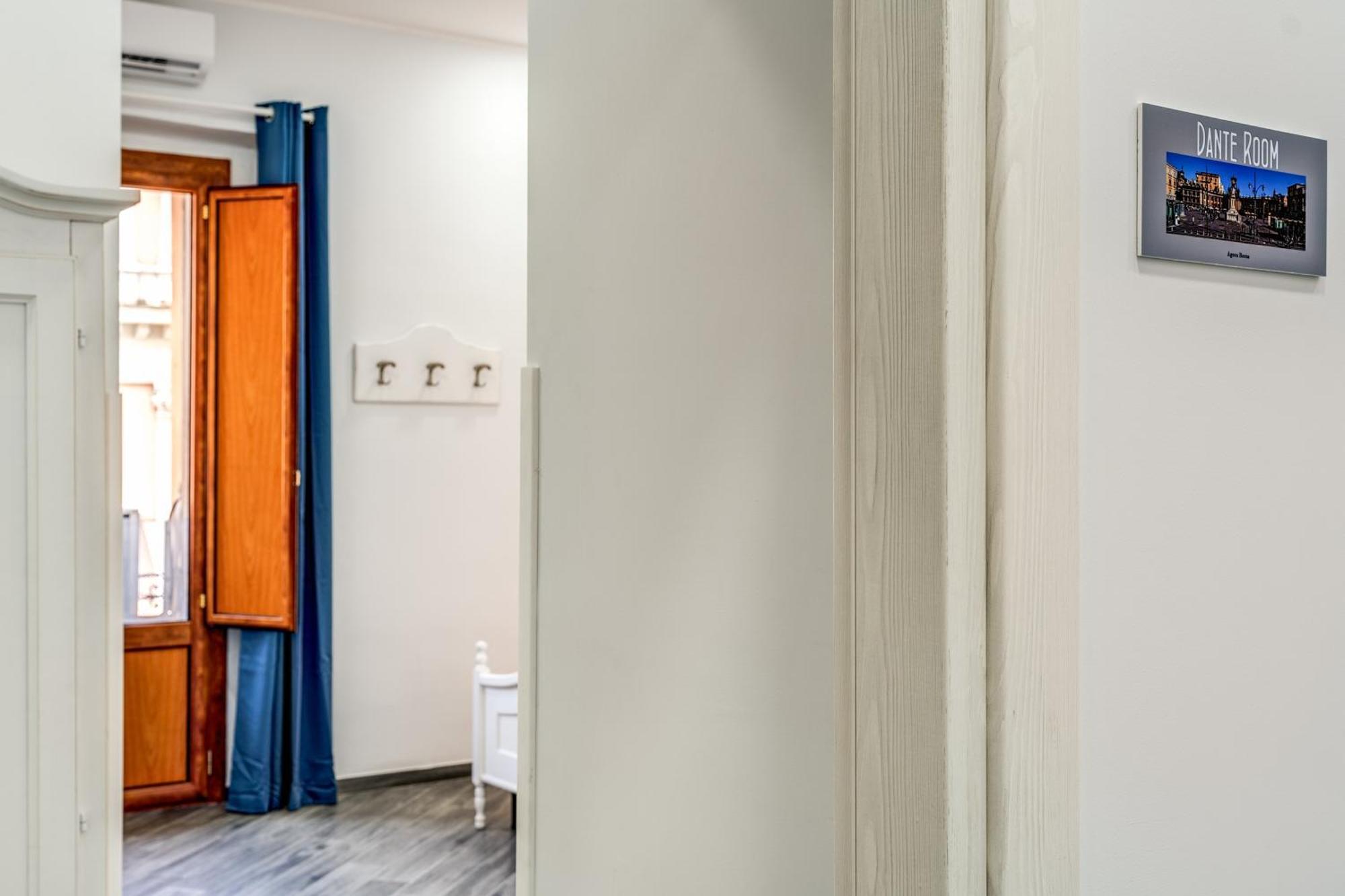 Agora Borsa Guest house *
