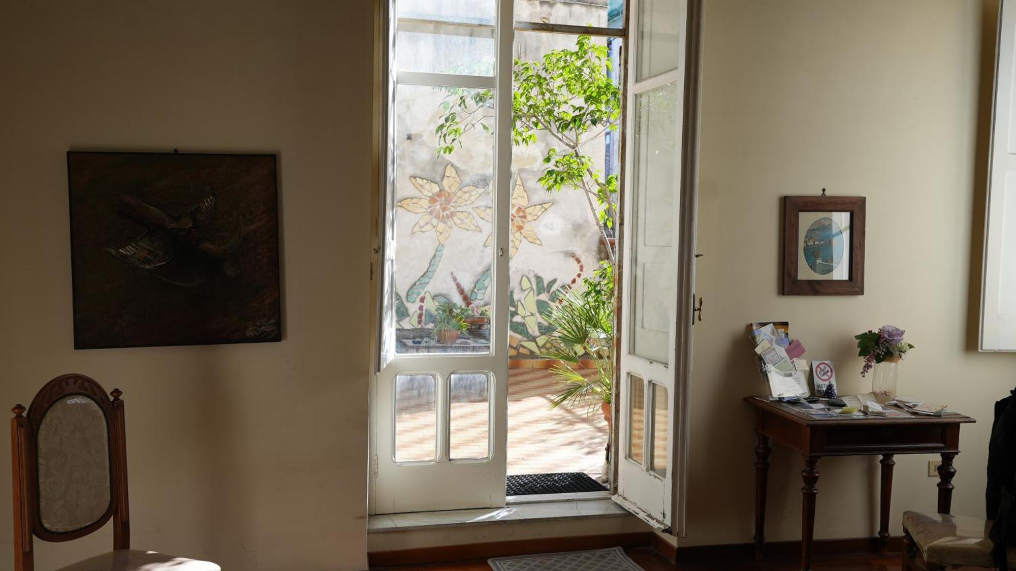 Centro Spaccanapoli Apartment *