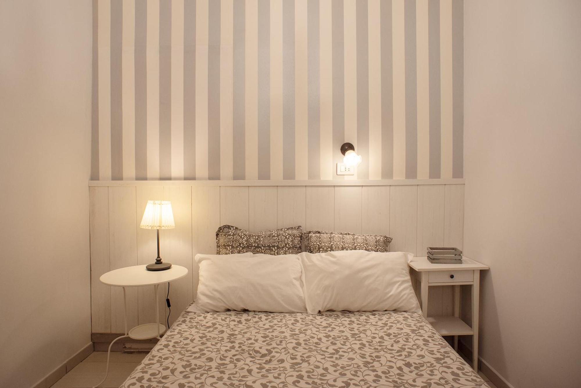 Bed & Breakfast Dei Decumani Naples