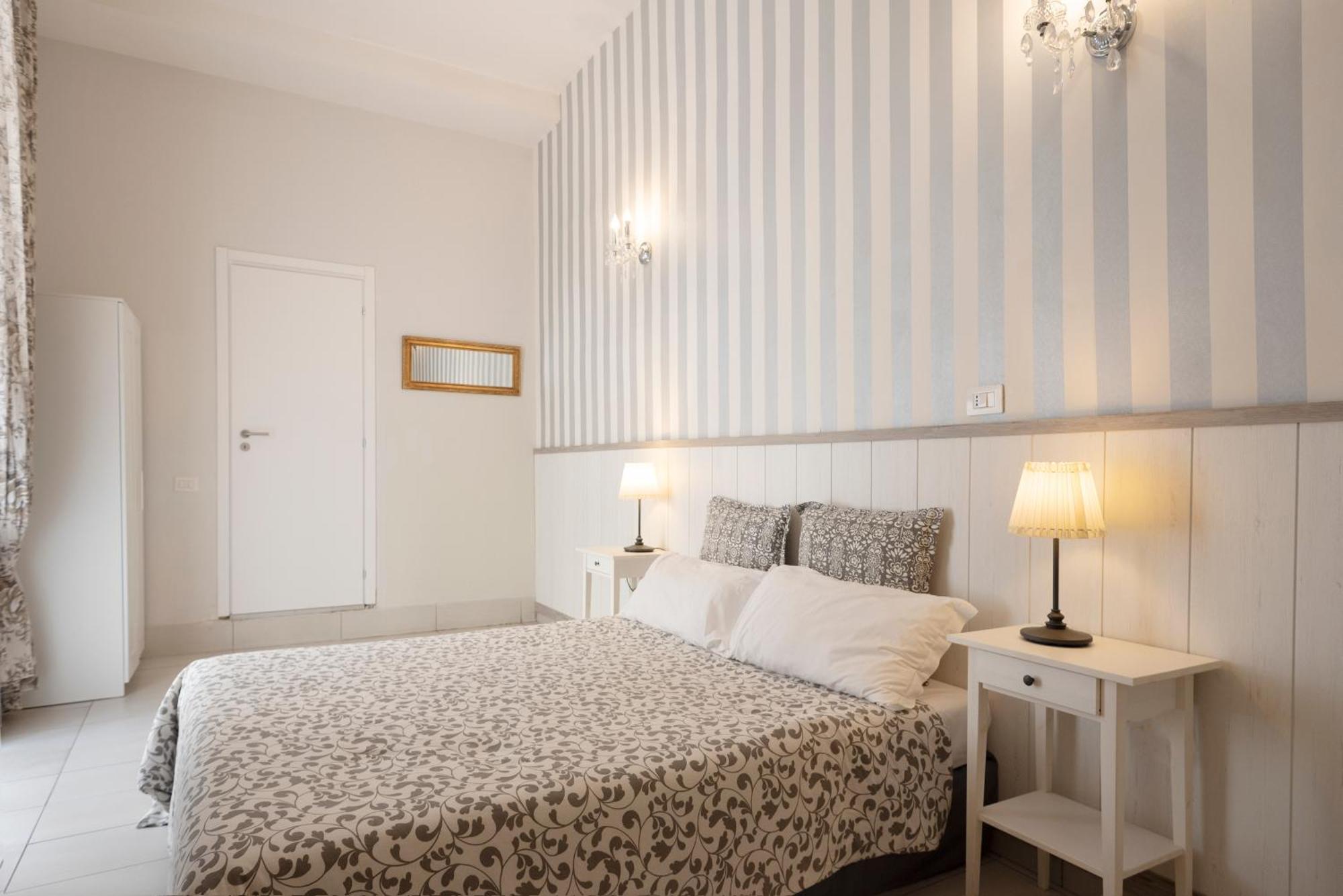 Bed & Breakfast Dei Decumani 3*