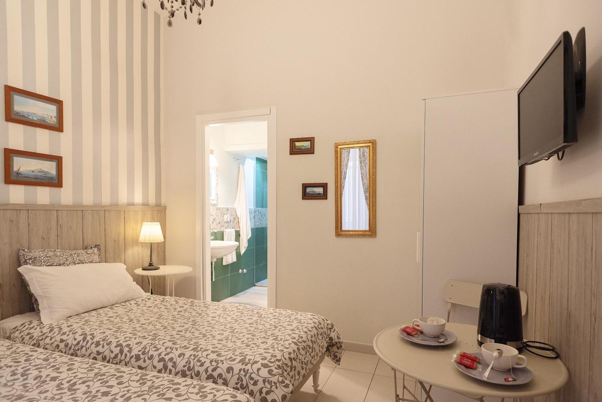 Bed & Breakfast Dei Decumani 3*