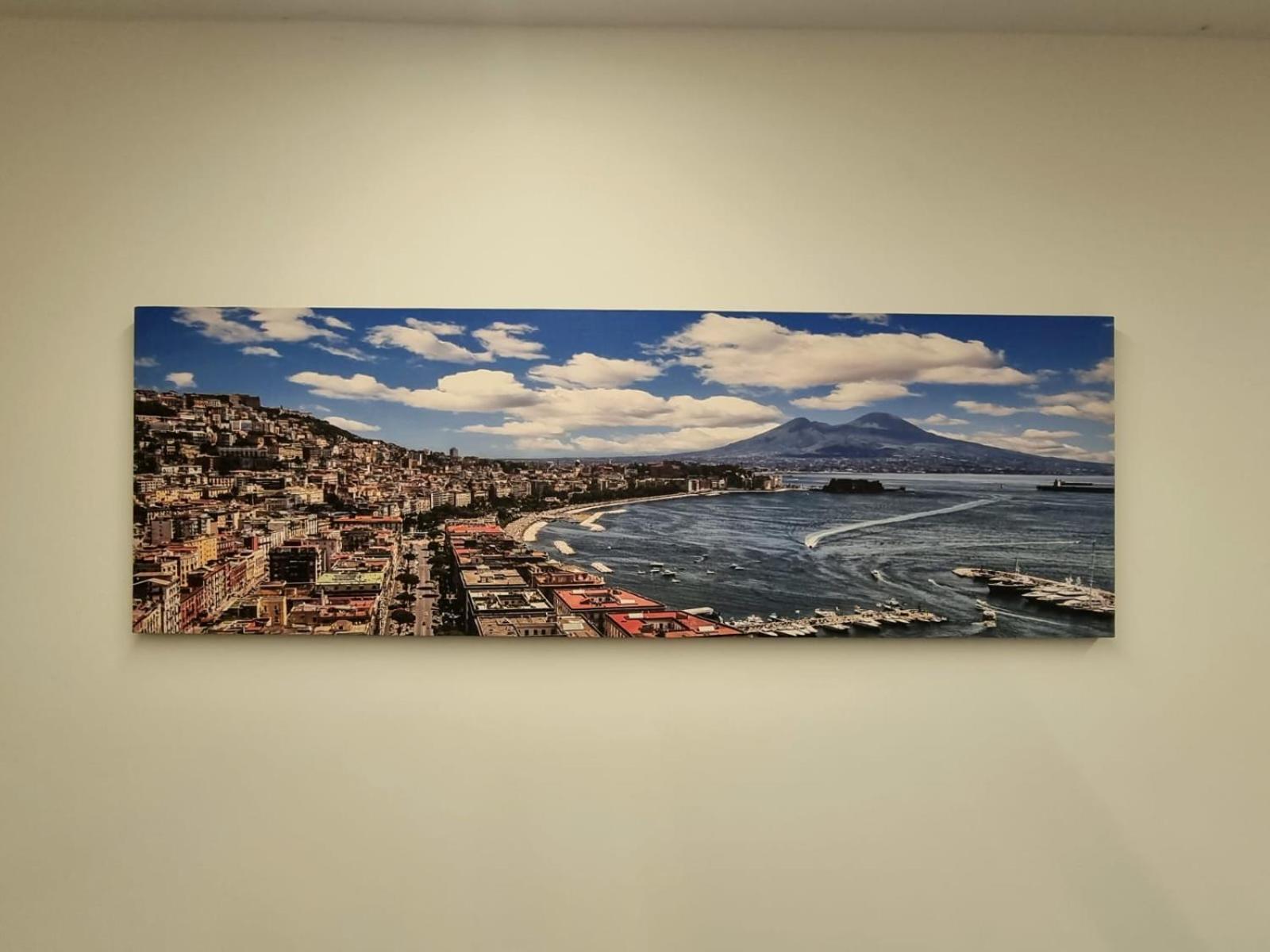 Casa Comoda E In Quartiere Storico Di Naples