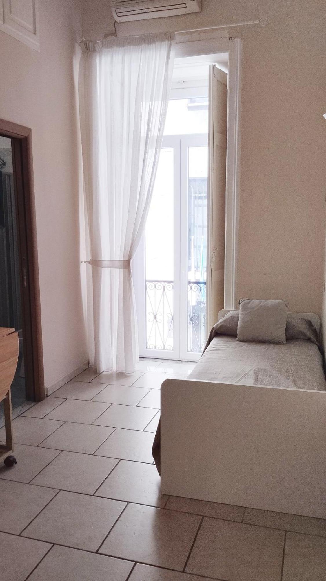 Campagnari 2* Naples
