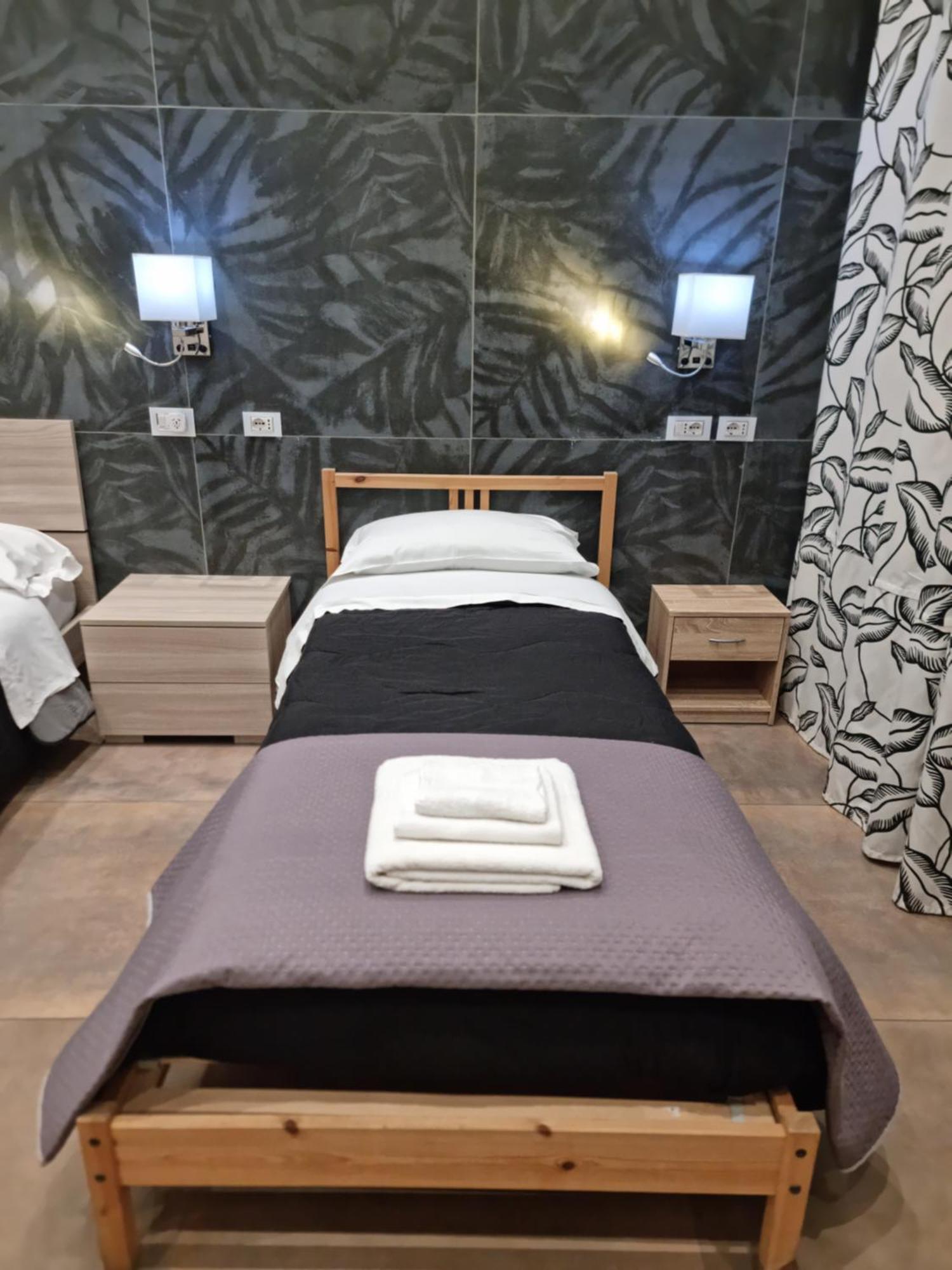 Bed & Breakfast El Corazon De Napoles, Centro Historico Naples