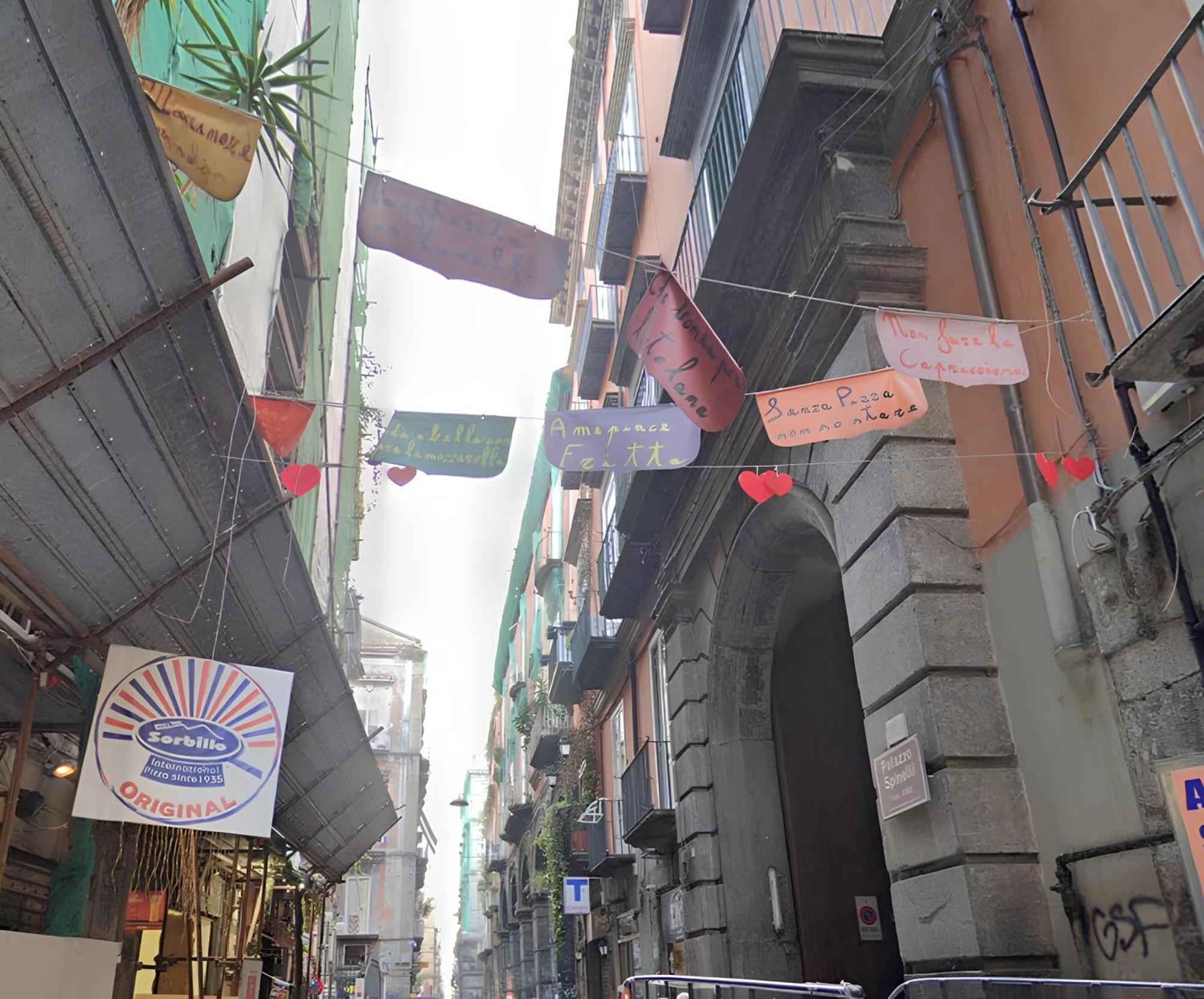 Guest house Double At Historical Palazzo Spinelli *