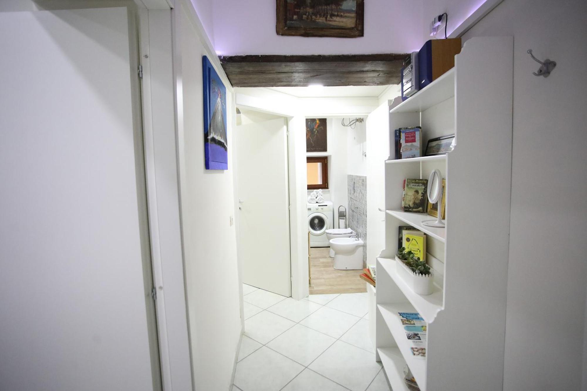 Apartment Lacasa Sulla Nuvola Duomo Centro Storico Di Naples