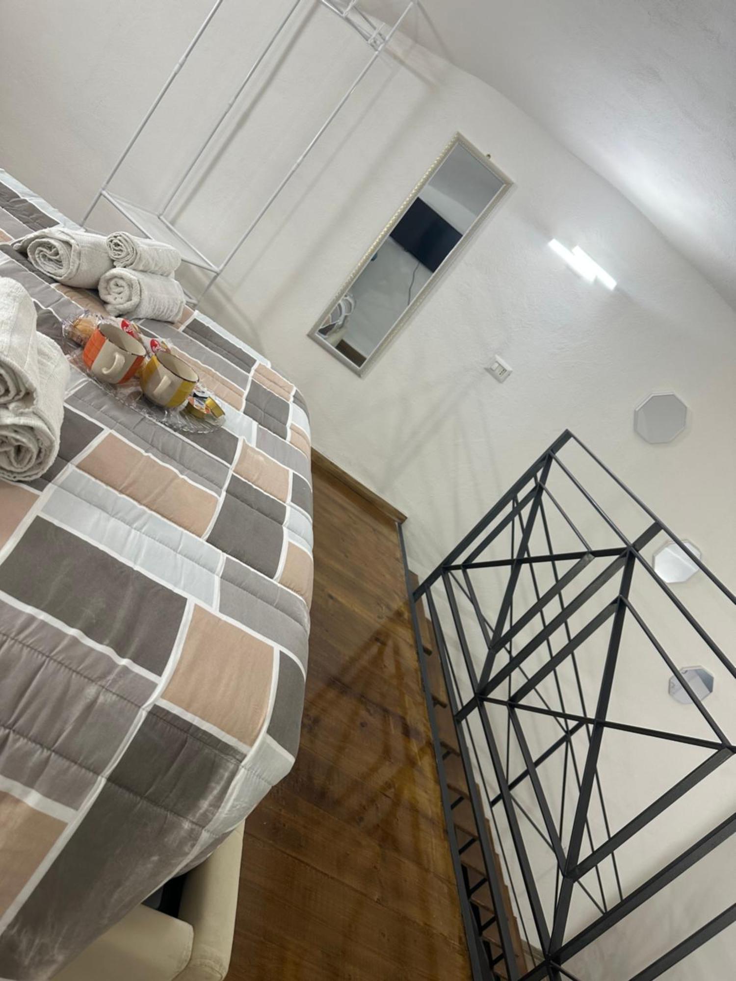 Aurora House Apartment