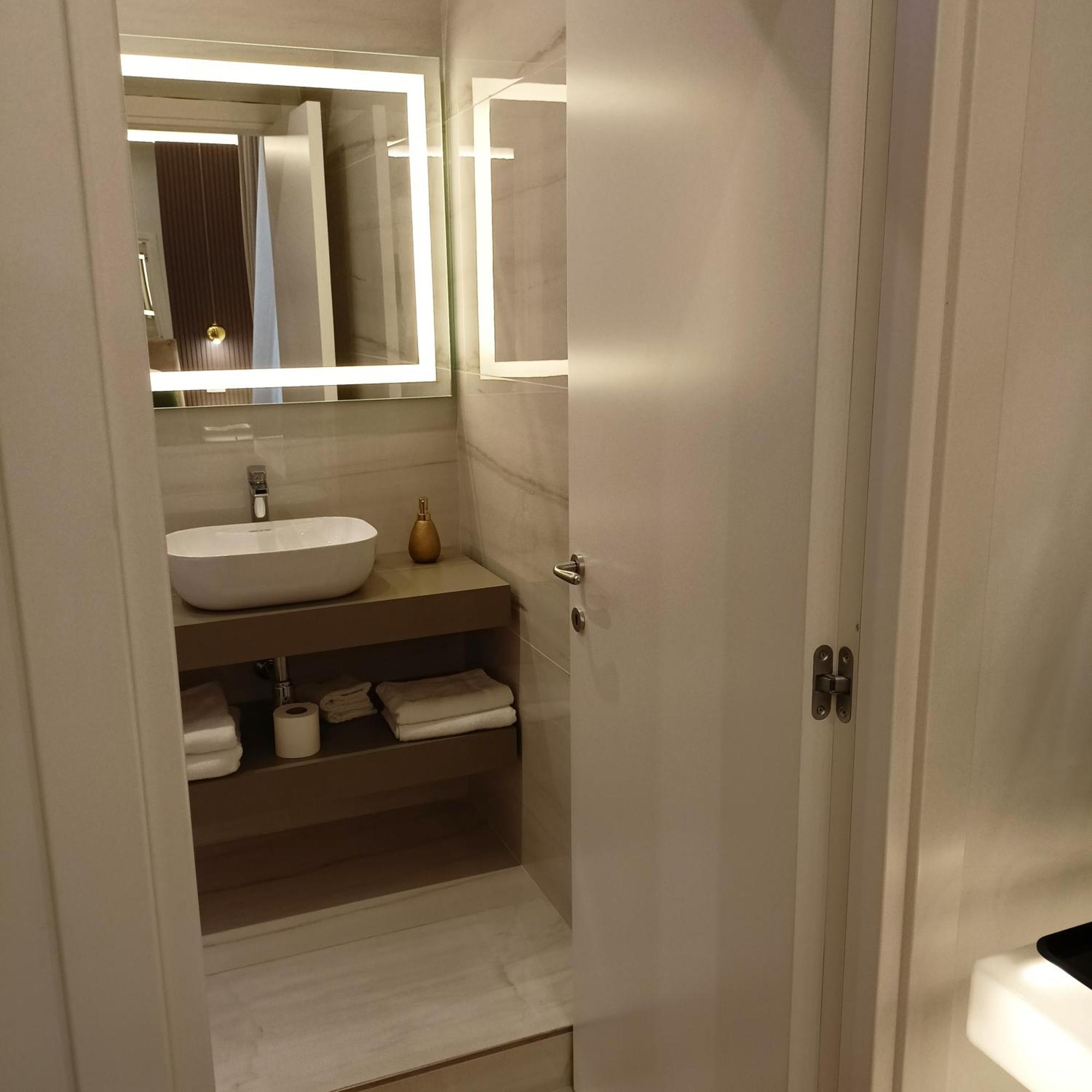 La Lepre Bovio Guest house