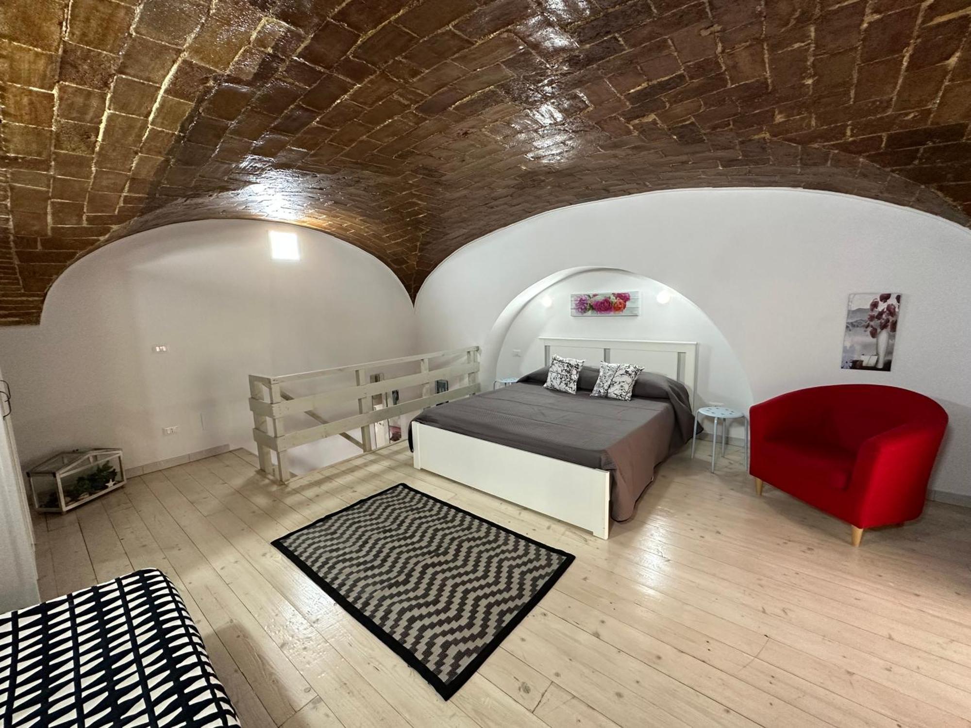 Apartment O' Vascio House