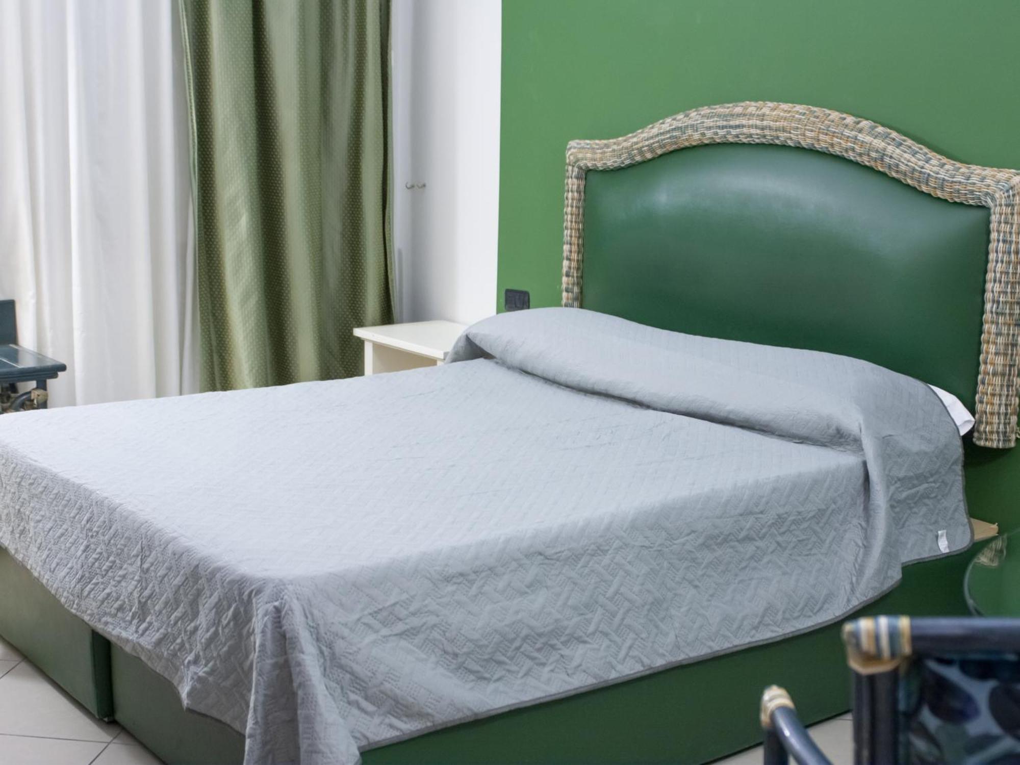 Serena Hotel Naples