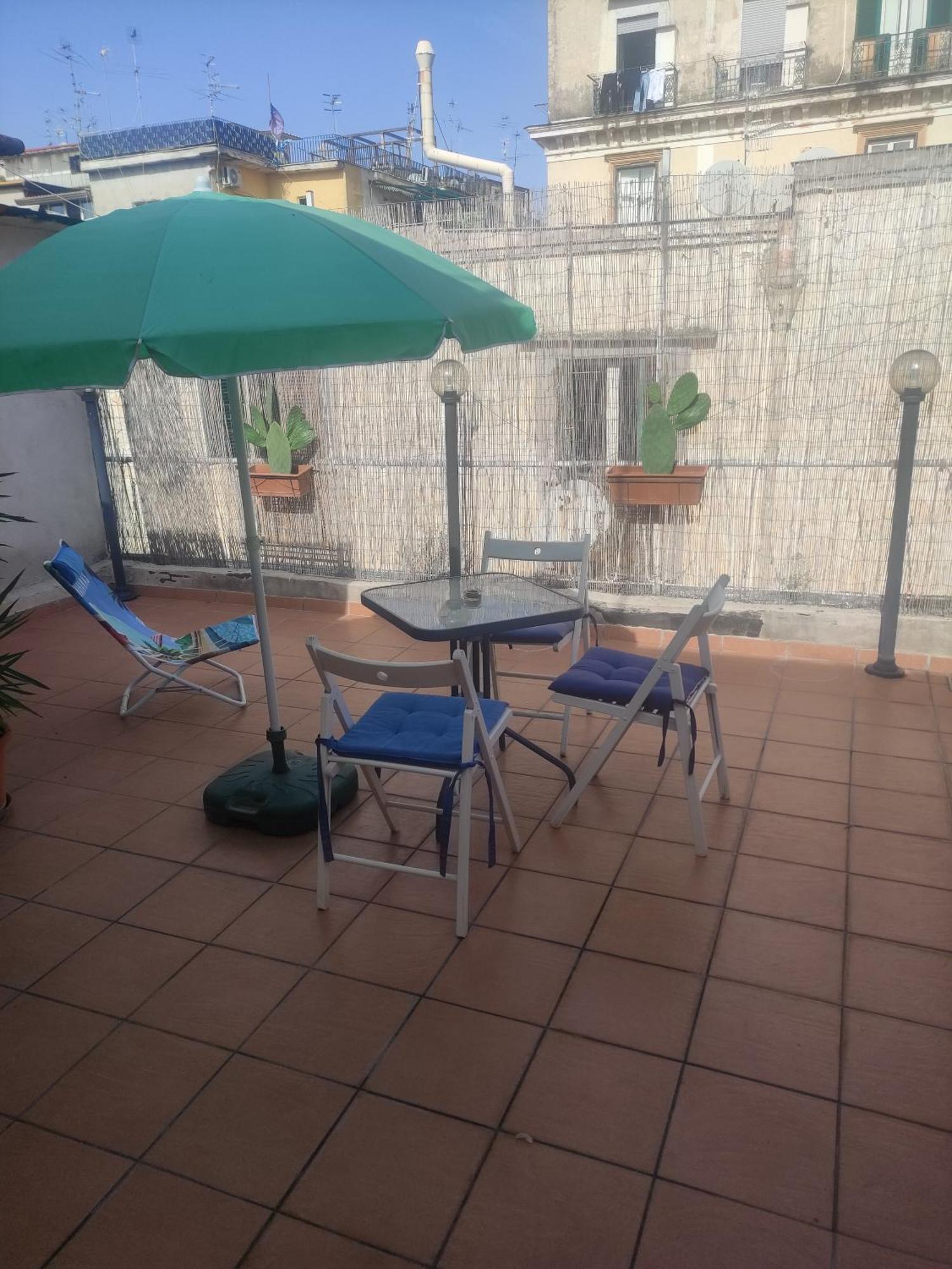 Vacanzella Casa Vacanza In Centro Con Terrazzo * Naples