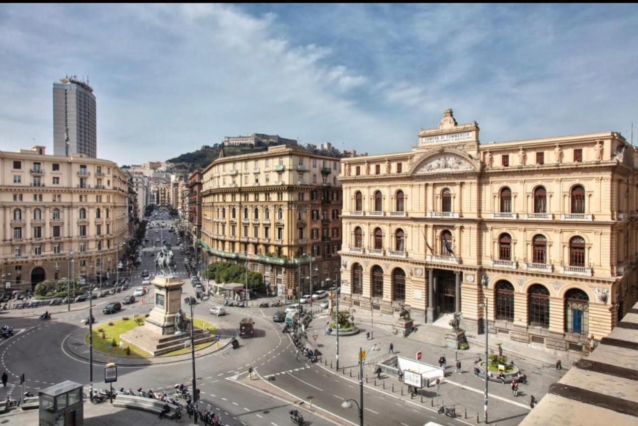 La Lepre Felice-bovio Guest house 2*