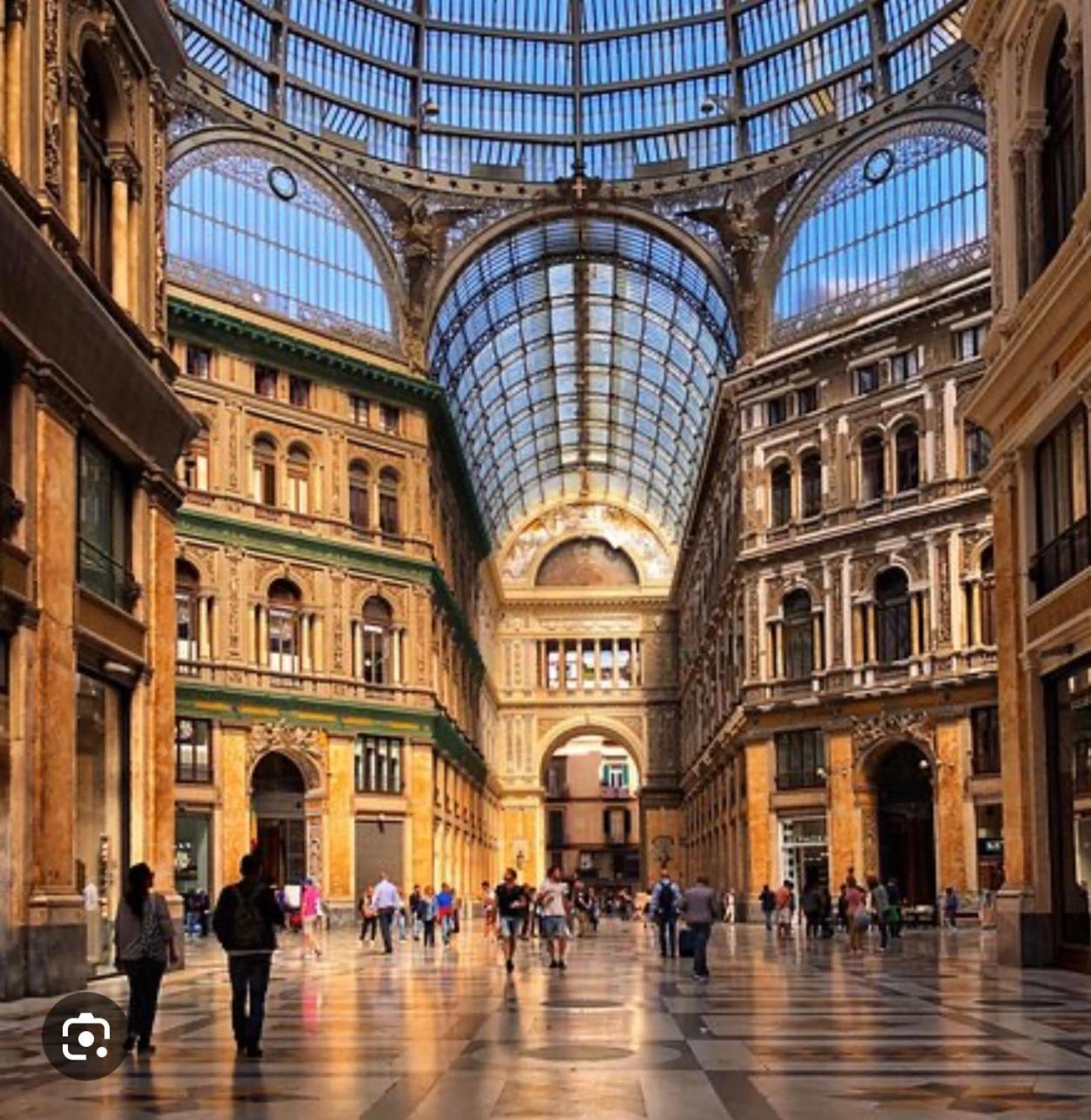 La Casa Di Sarah Aspetta Voi Naples