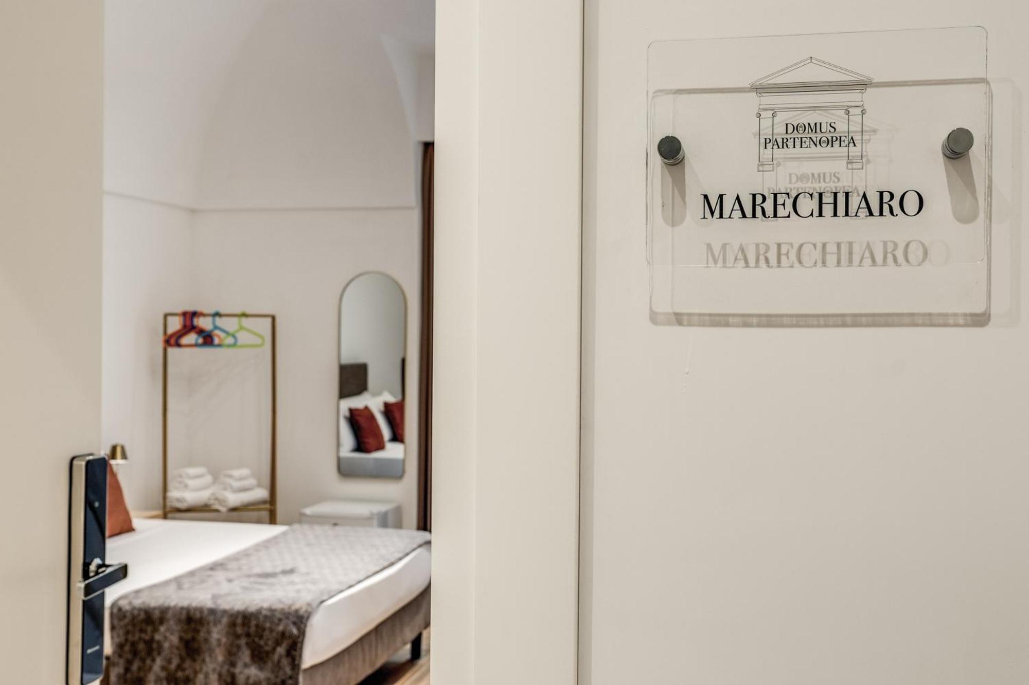 Domus Partenopea Guest house