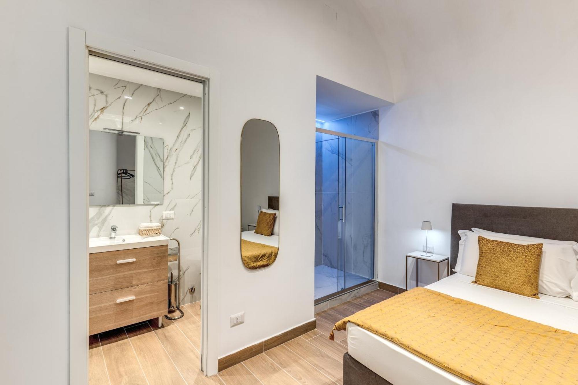 Domus Partenopea Guest house *