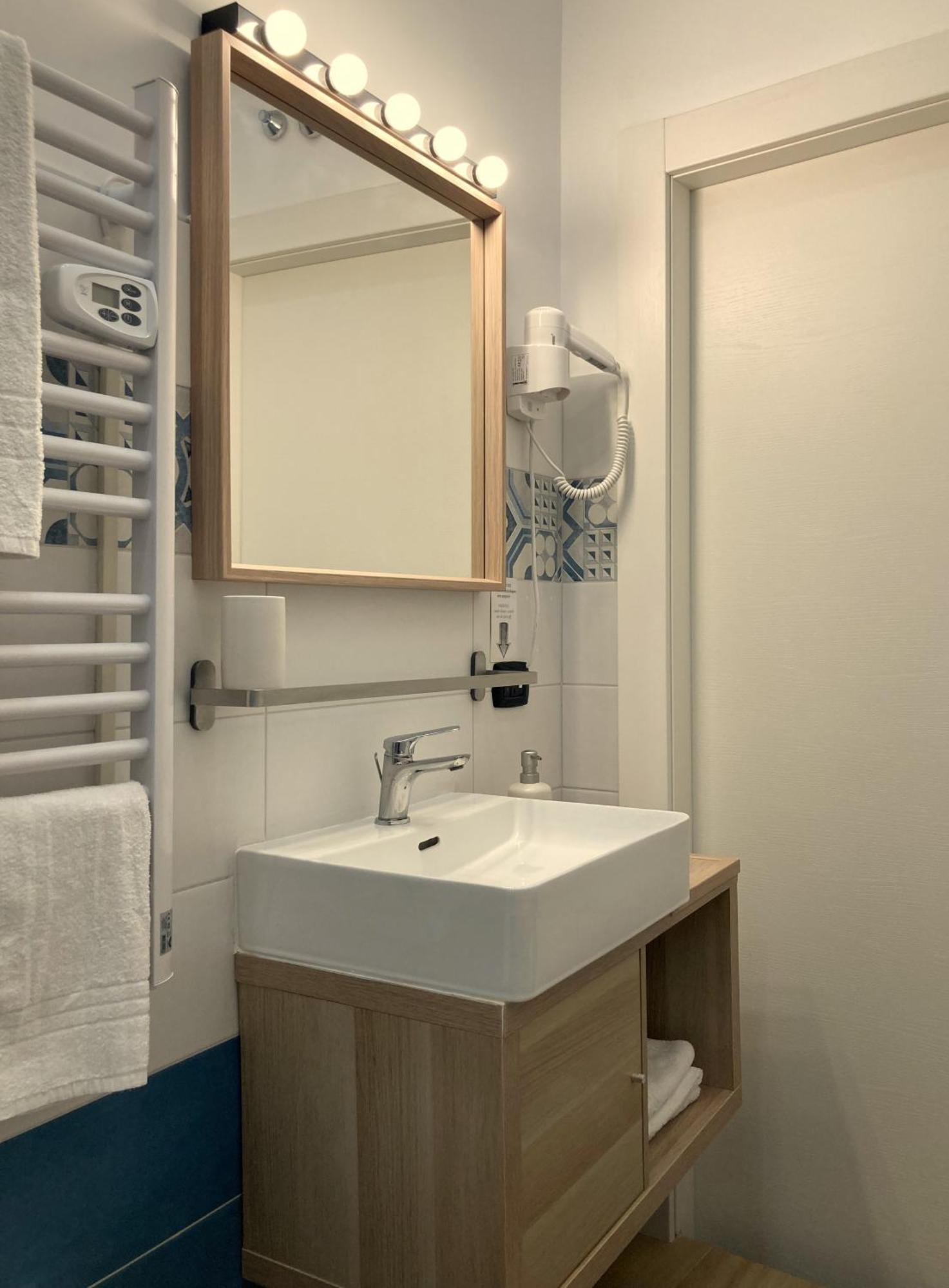 Apartment La Casa Blu Nel Cuore Storico Di Naples