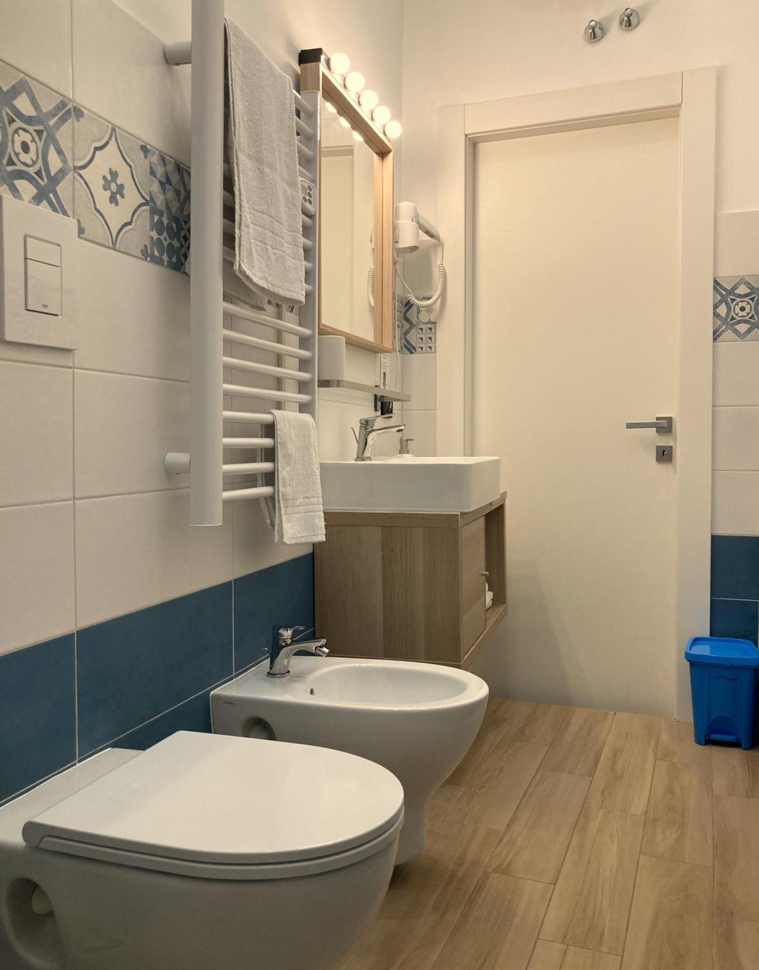 La Casa Blu Nel Cuore Storico Di * Naples