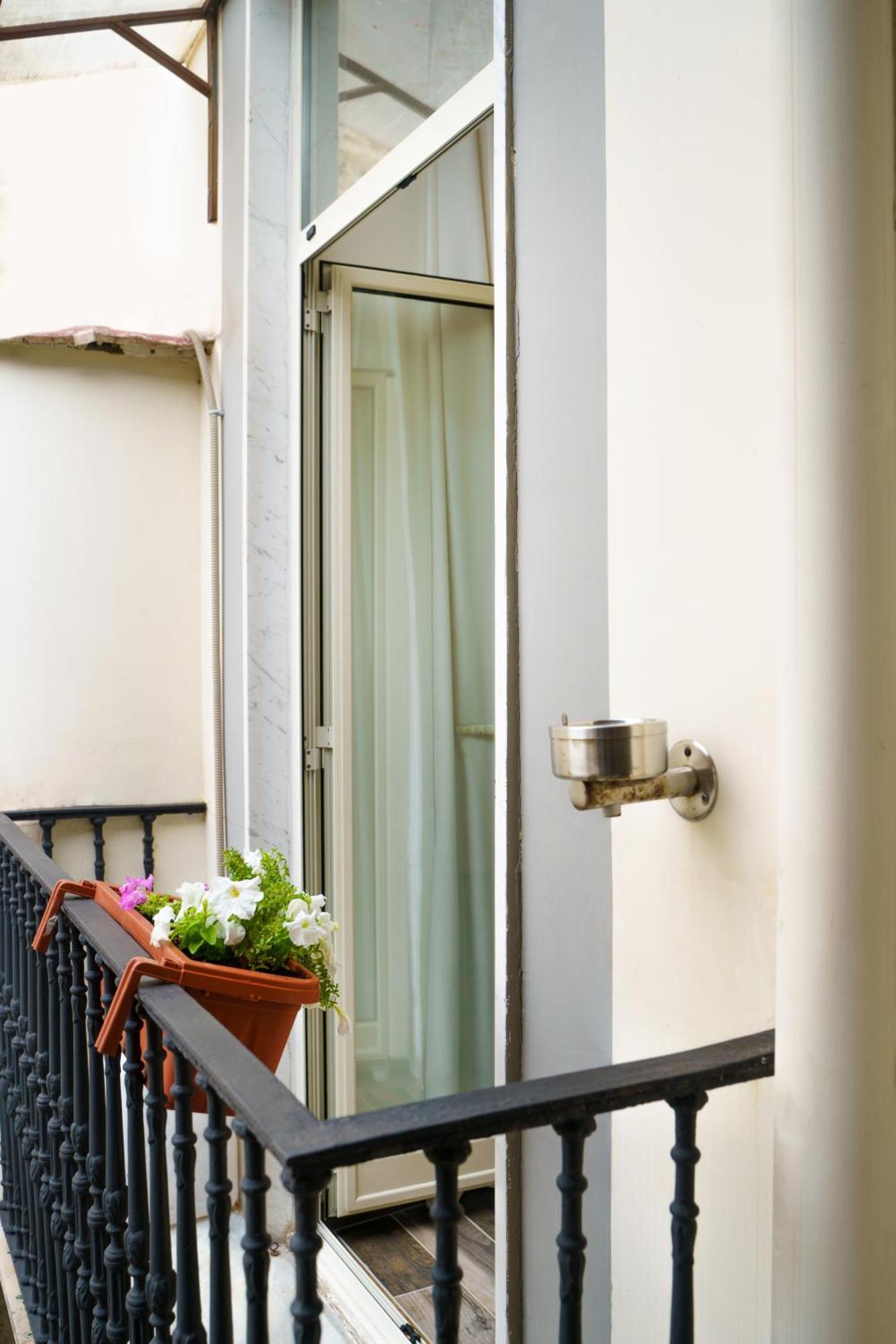 Chiatamone Relais * Naples