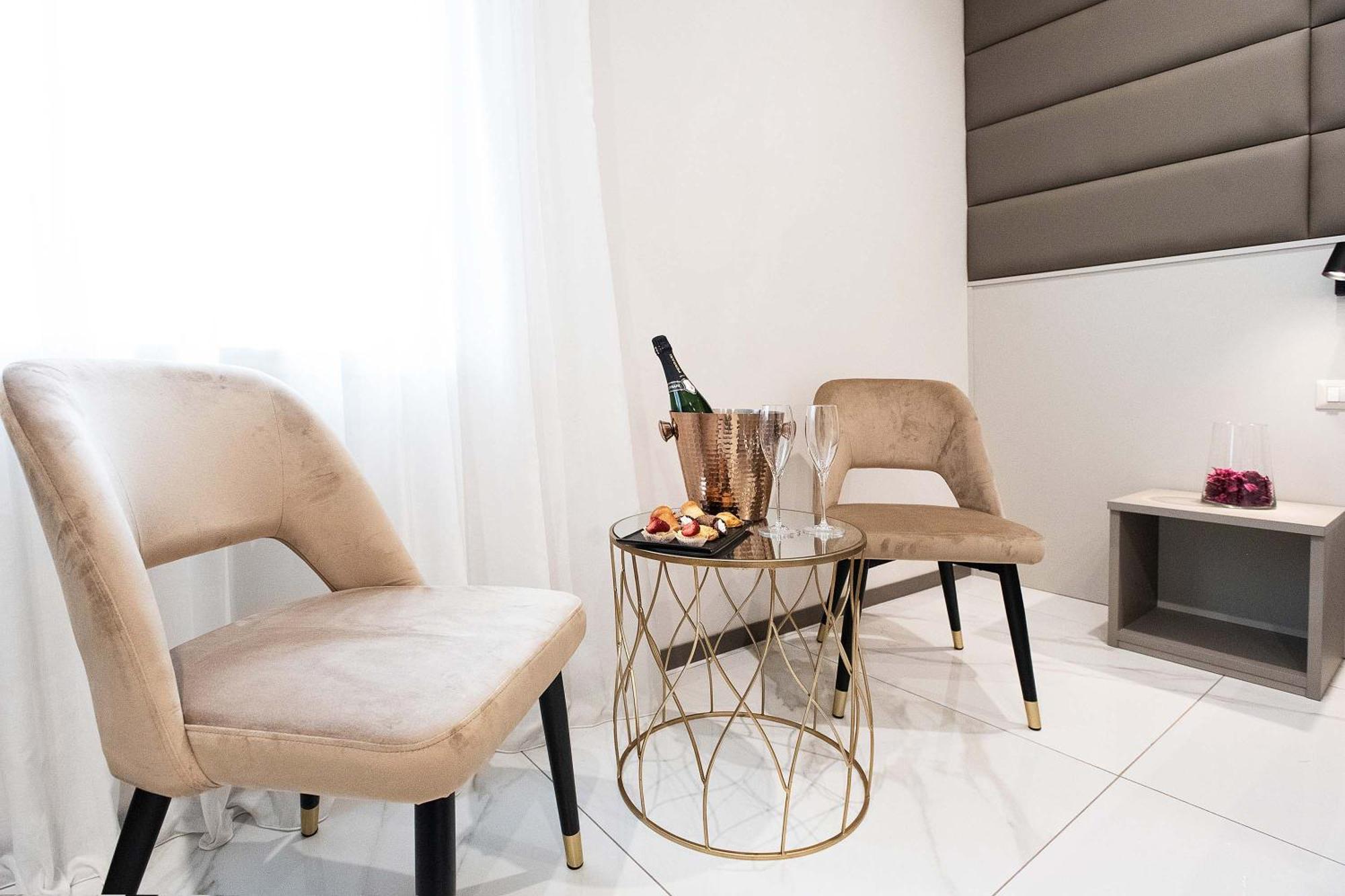 Imperatrice Naples
