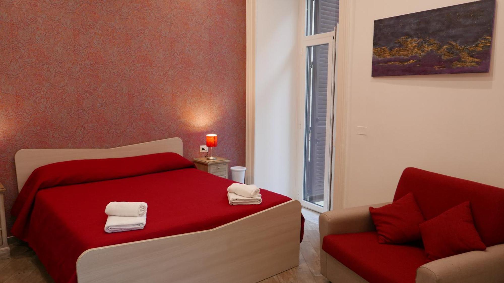 Da Ary Colorful Bed & Breakfast Naples