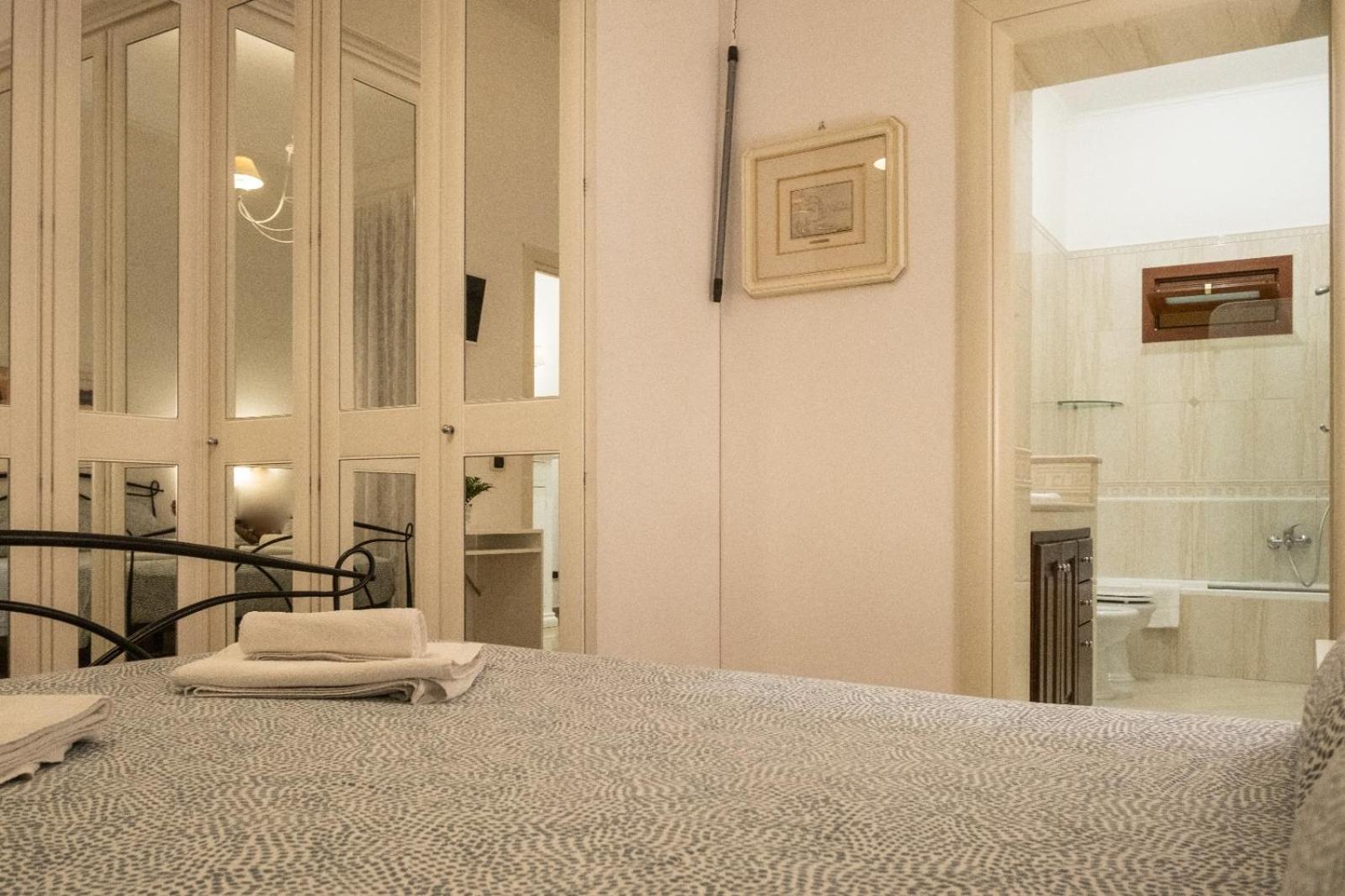 Casa Montecalvario Apartment Naples