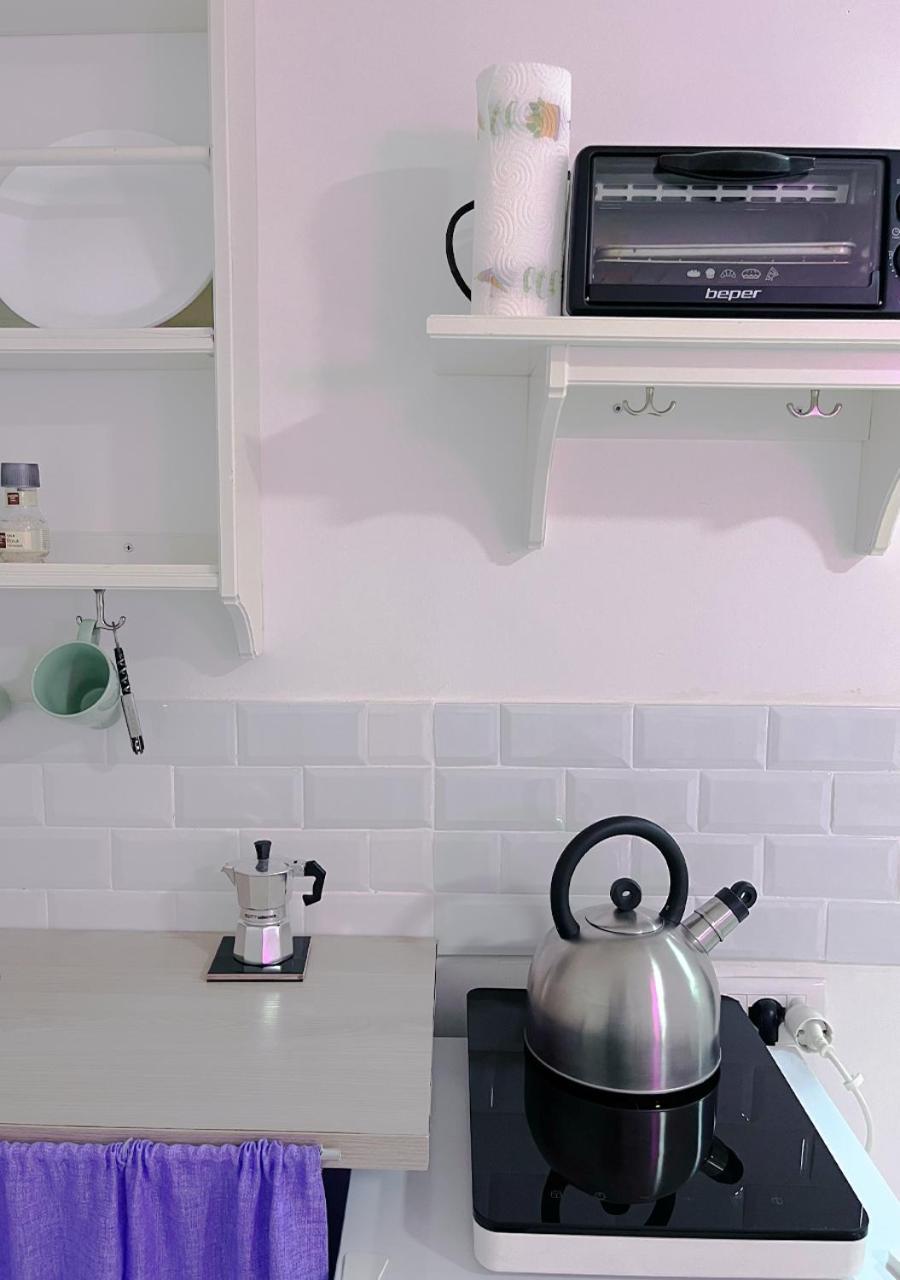 Fifteen Apartment *
