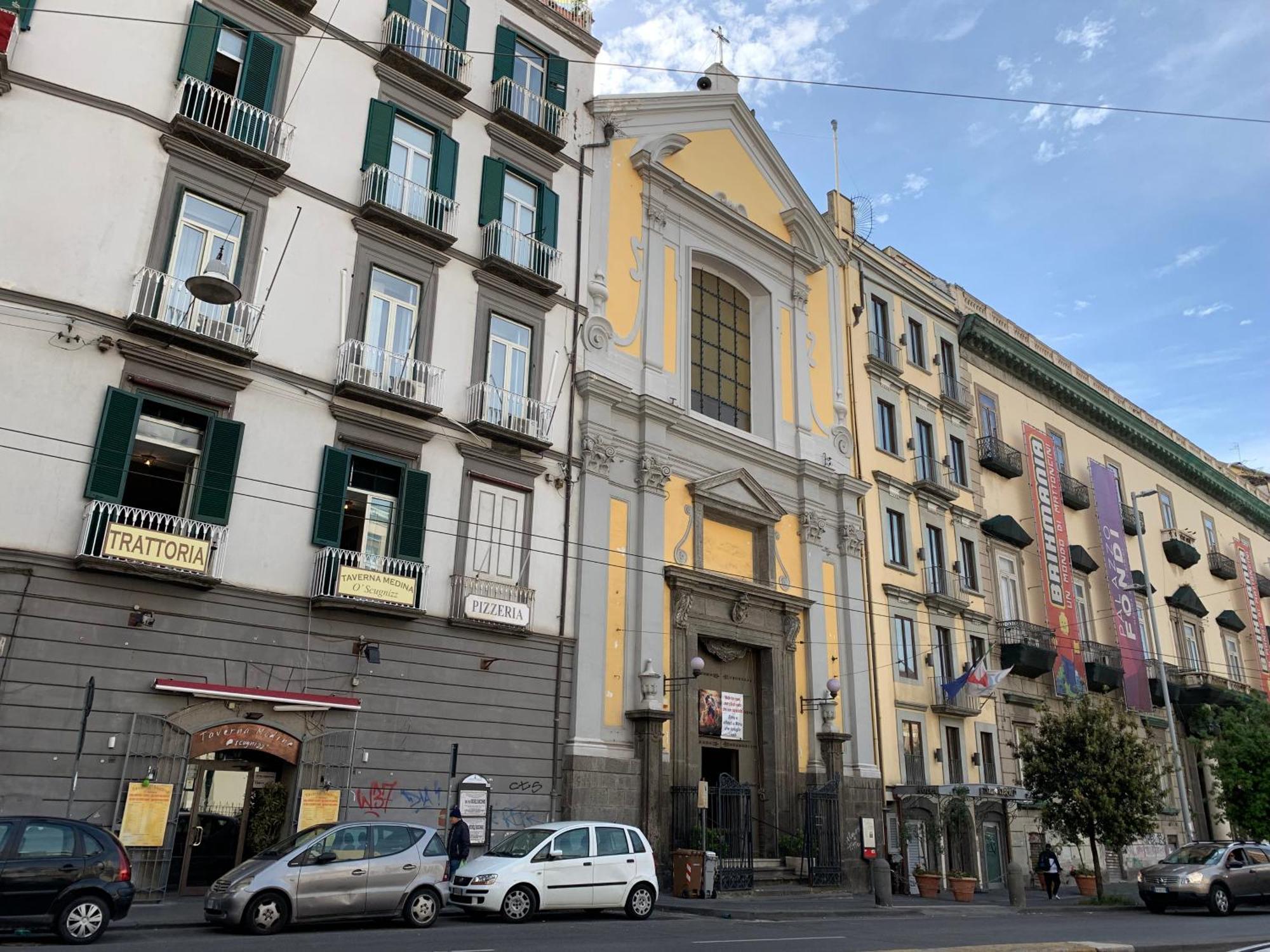 Bnb Naples 3*