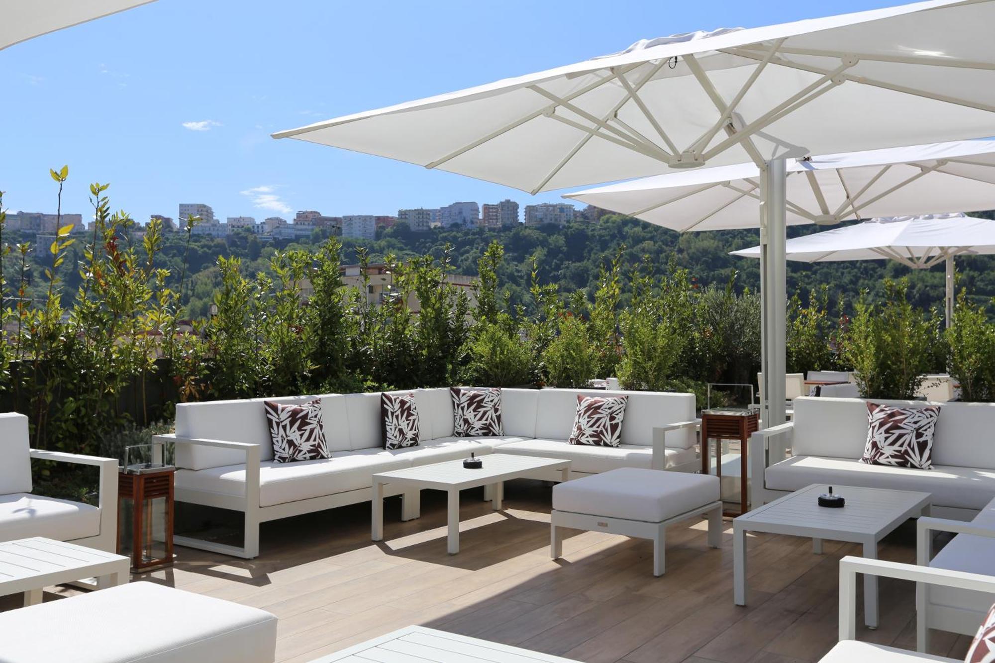 Hotel Lhp Palace & Naples