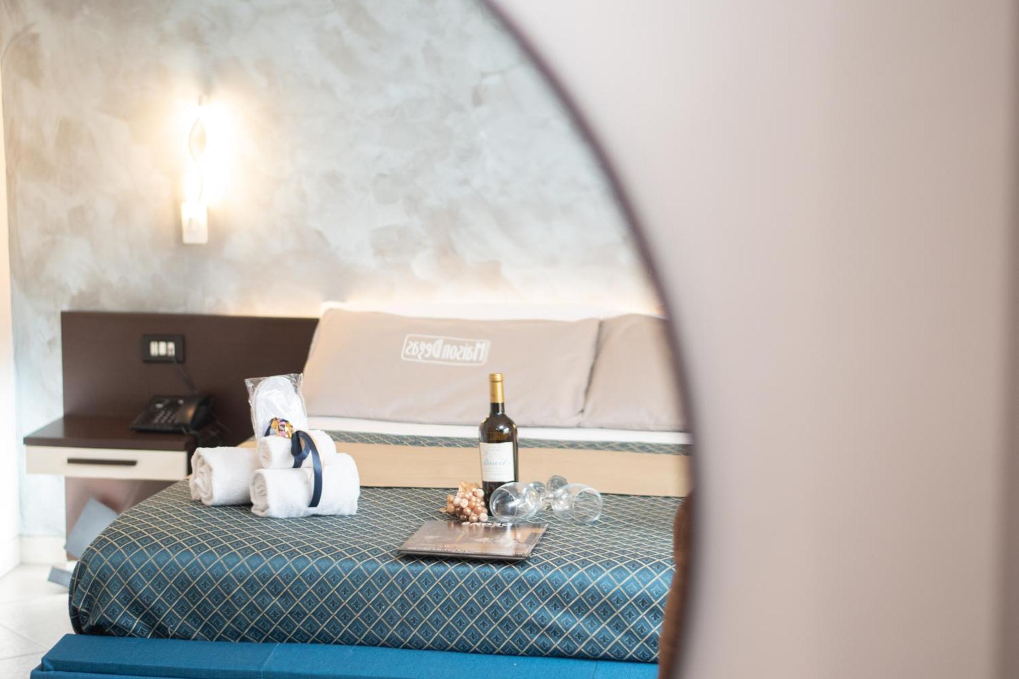Guest house Maison Degas-dimora Di Charme Naples