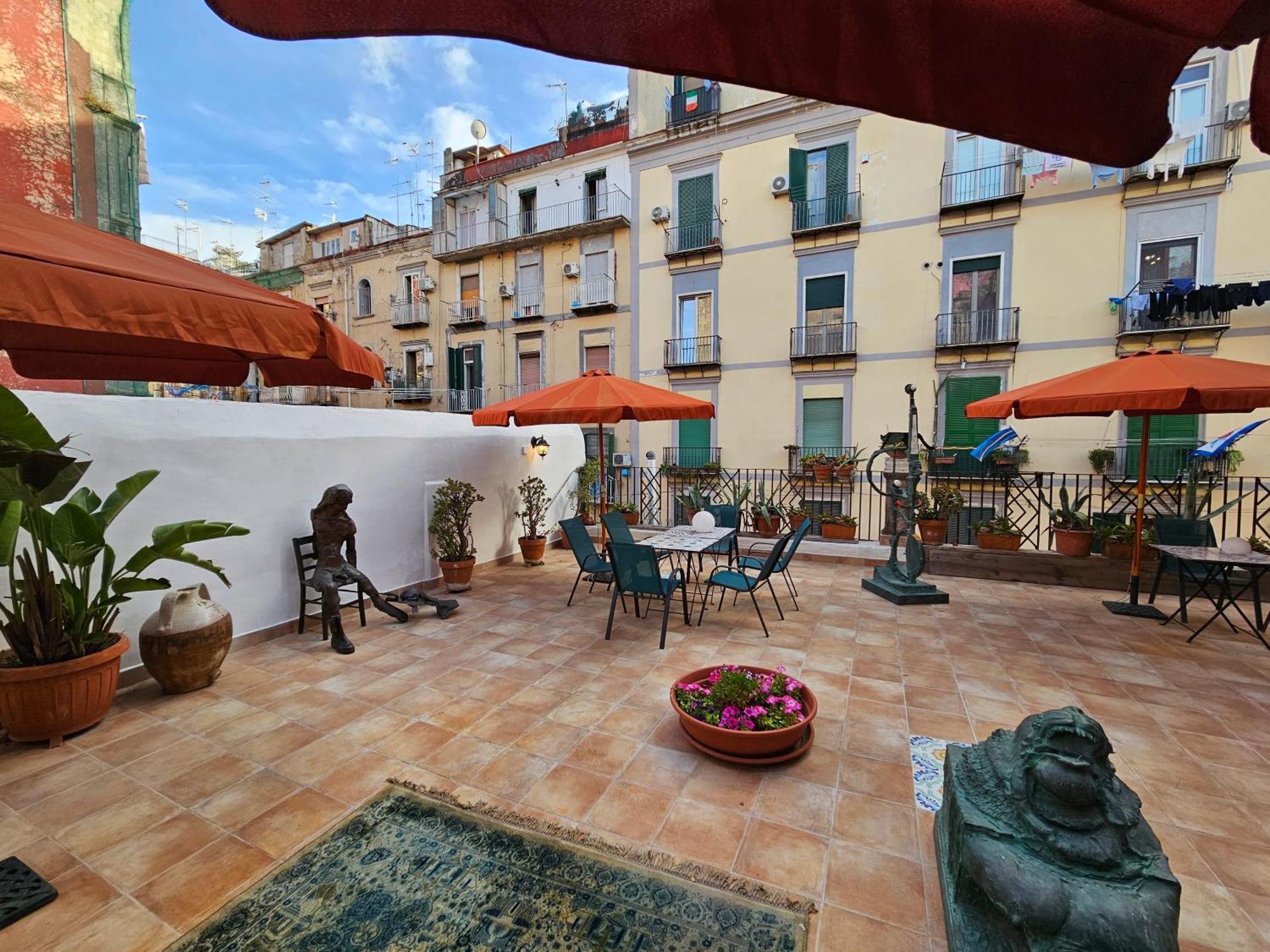 The Spanish Palace, Suites, Rooms, & Terraces Bed & Breakfast