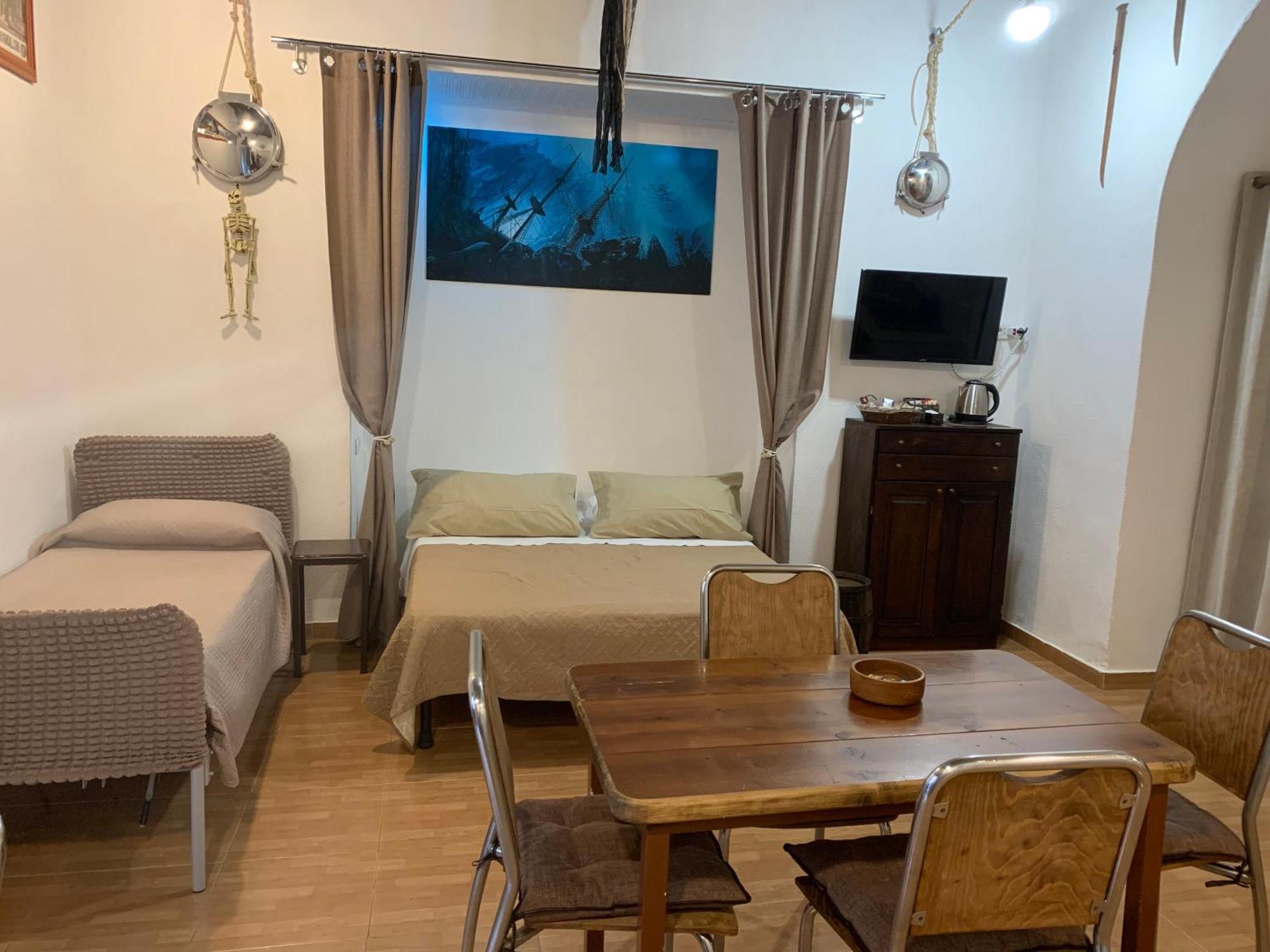 La Tana Dei Pirati Apartment Naples
