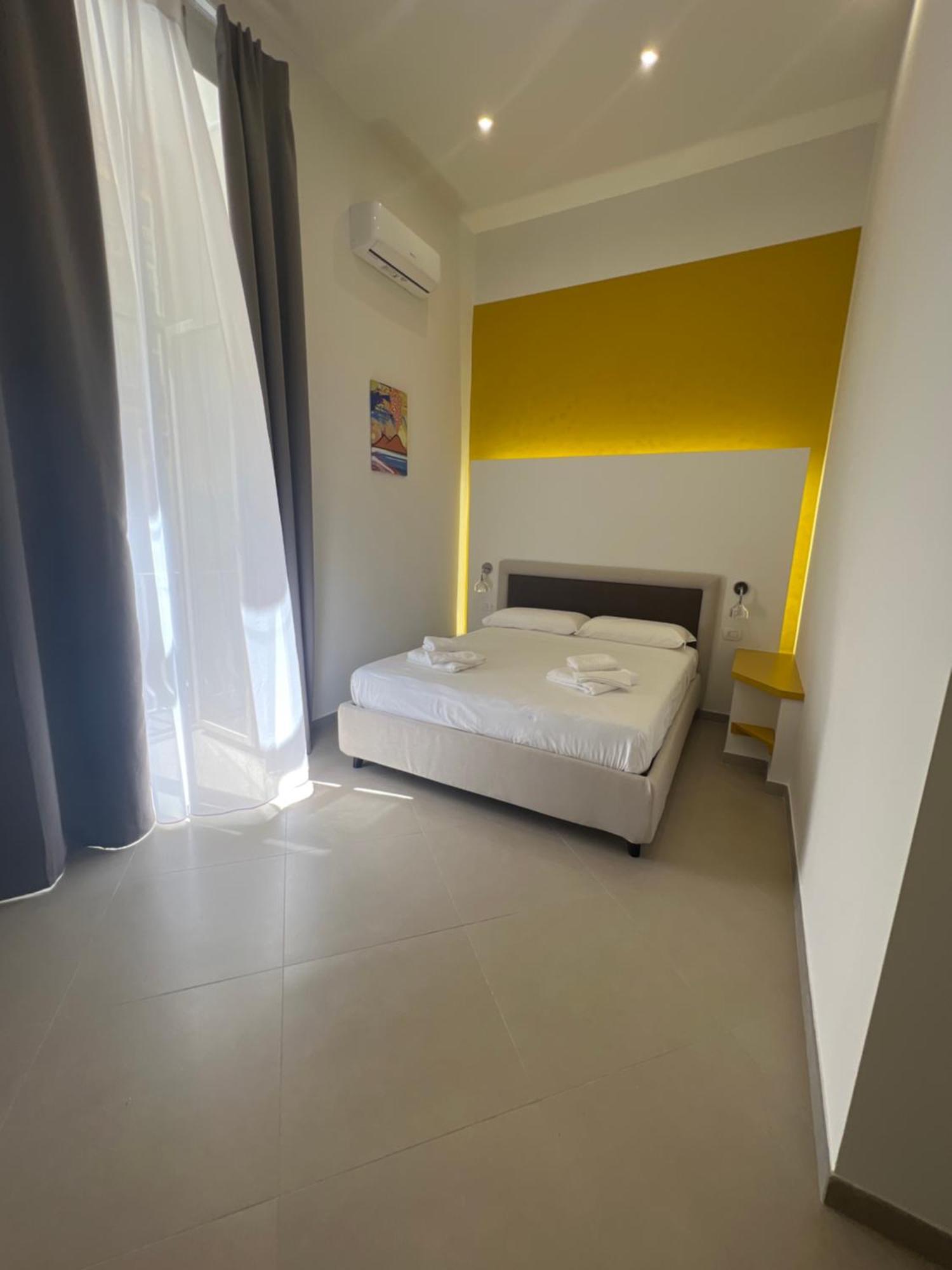 Dimora Chiaia 209 Guest house