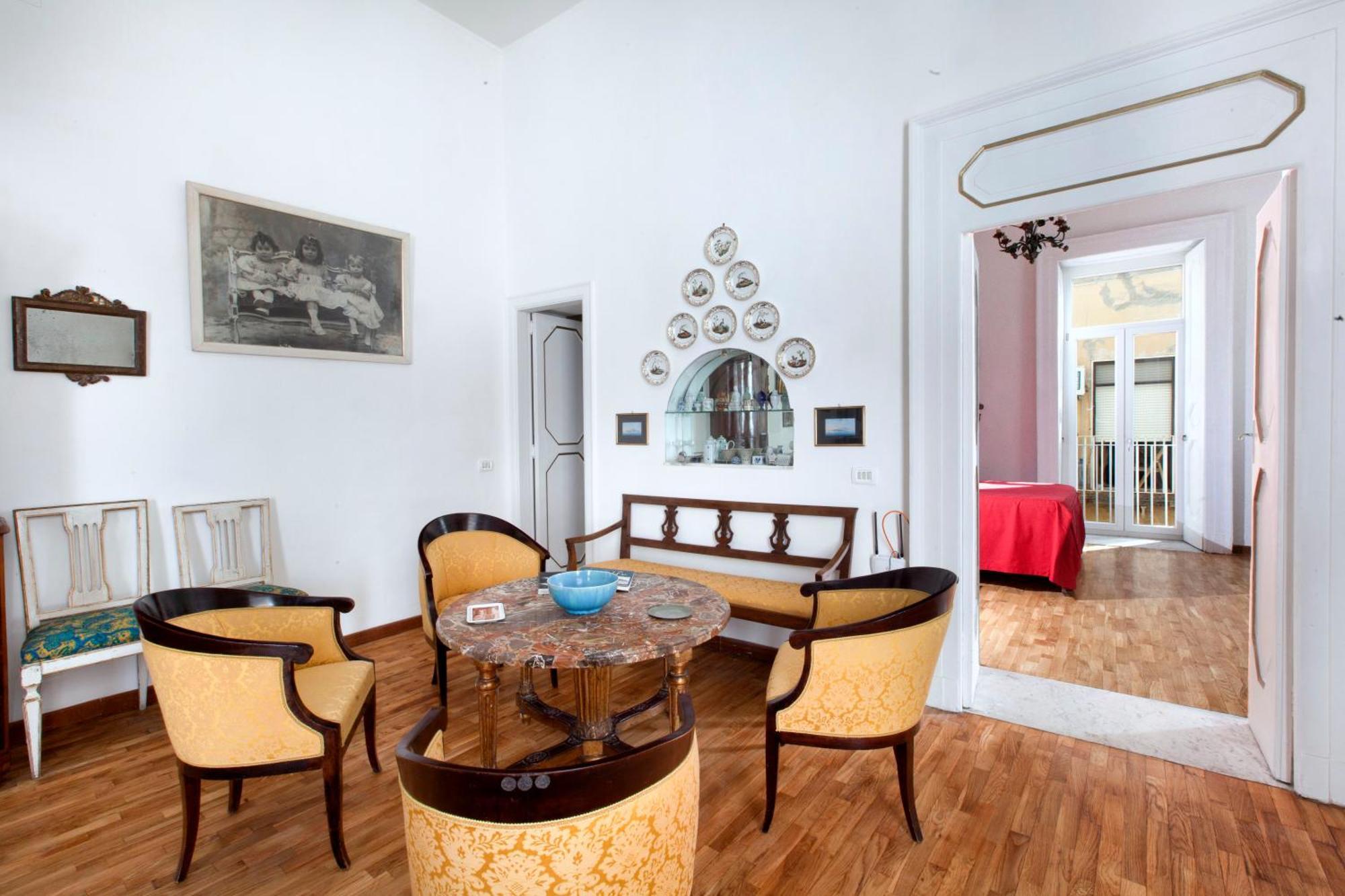 Teresella Naples