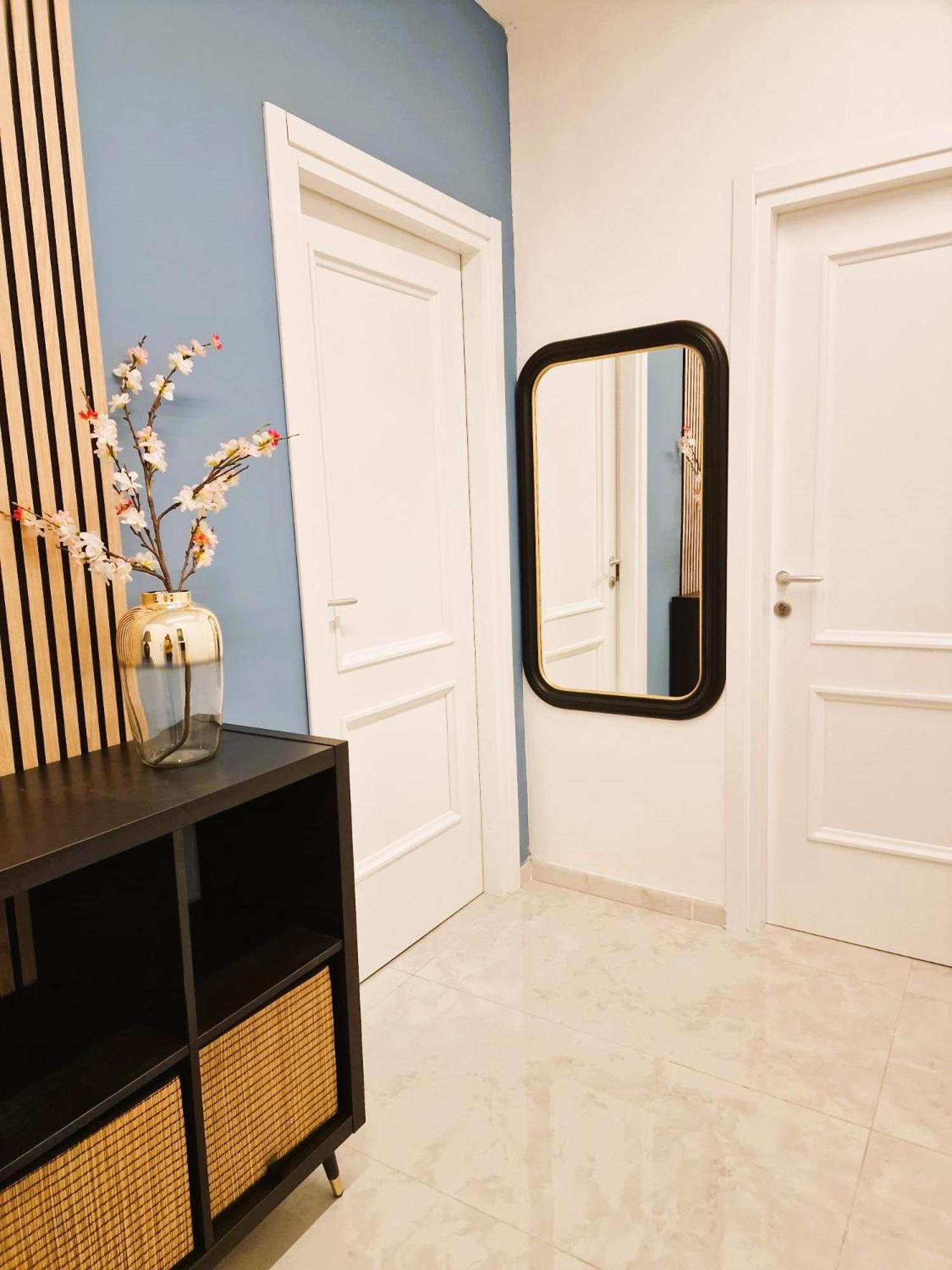 Art Flat Municipio Guest house *