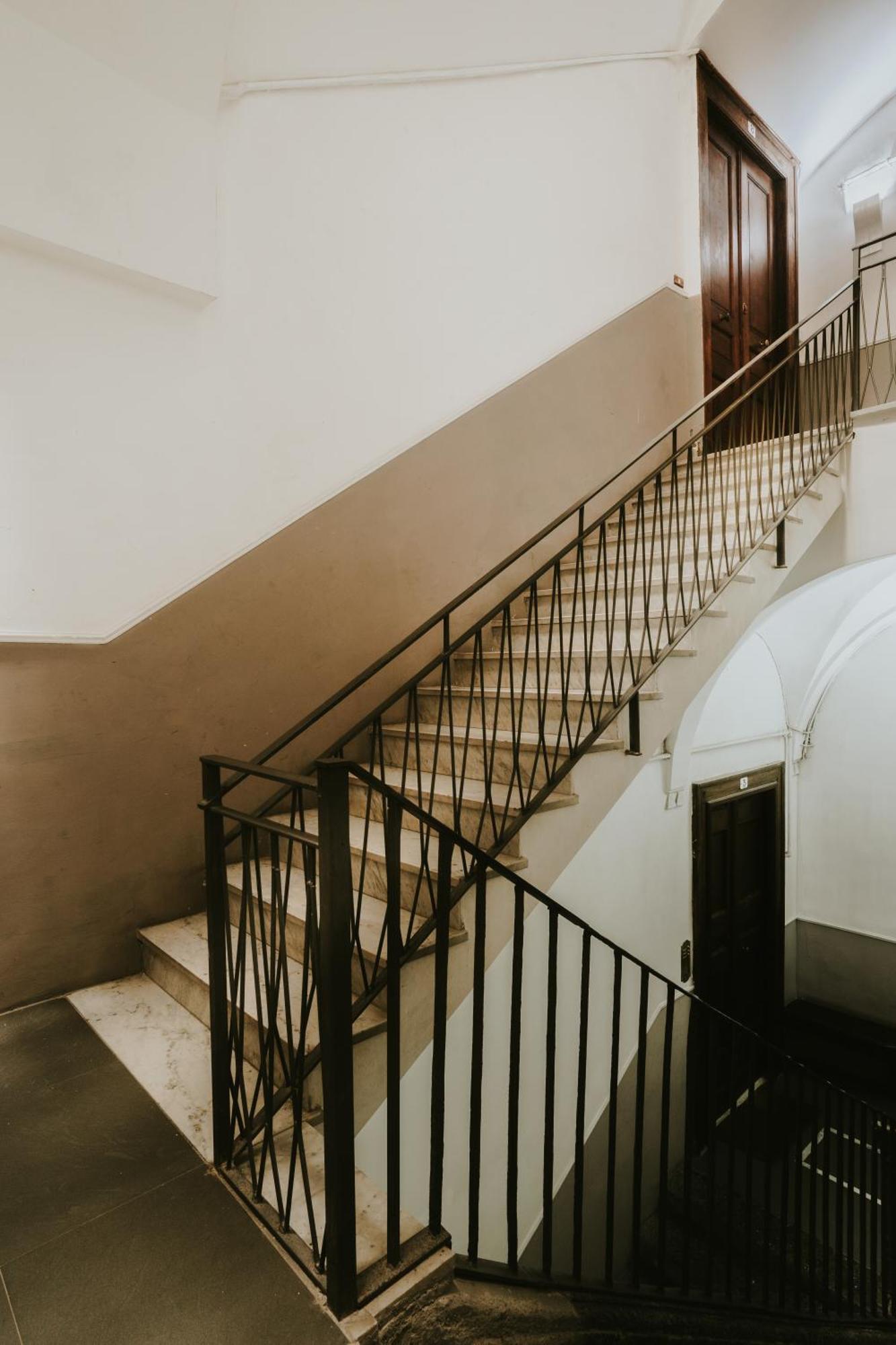 Guest house La Bella Luxury And Travel Solution *