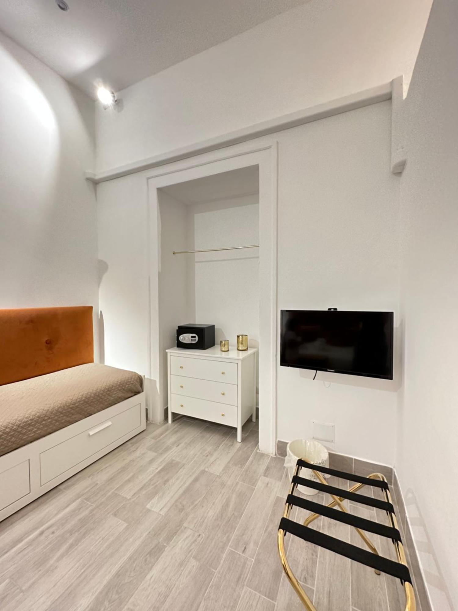 Maison M Boutique Naples