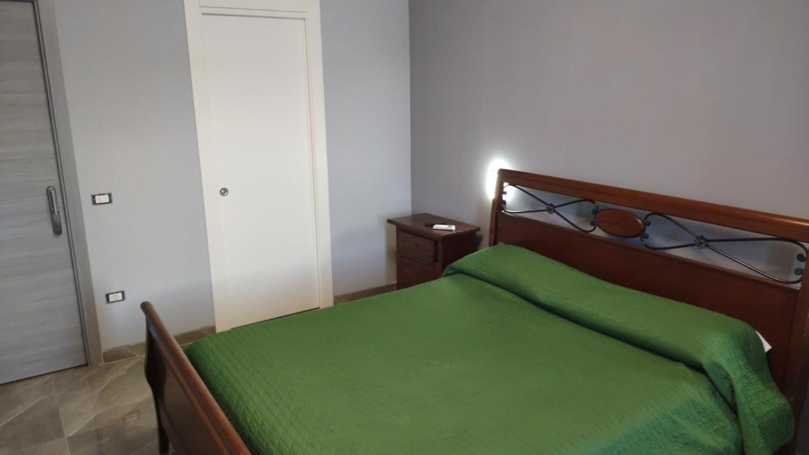 S Bed & Breakfast